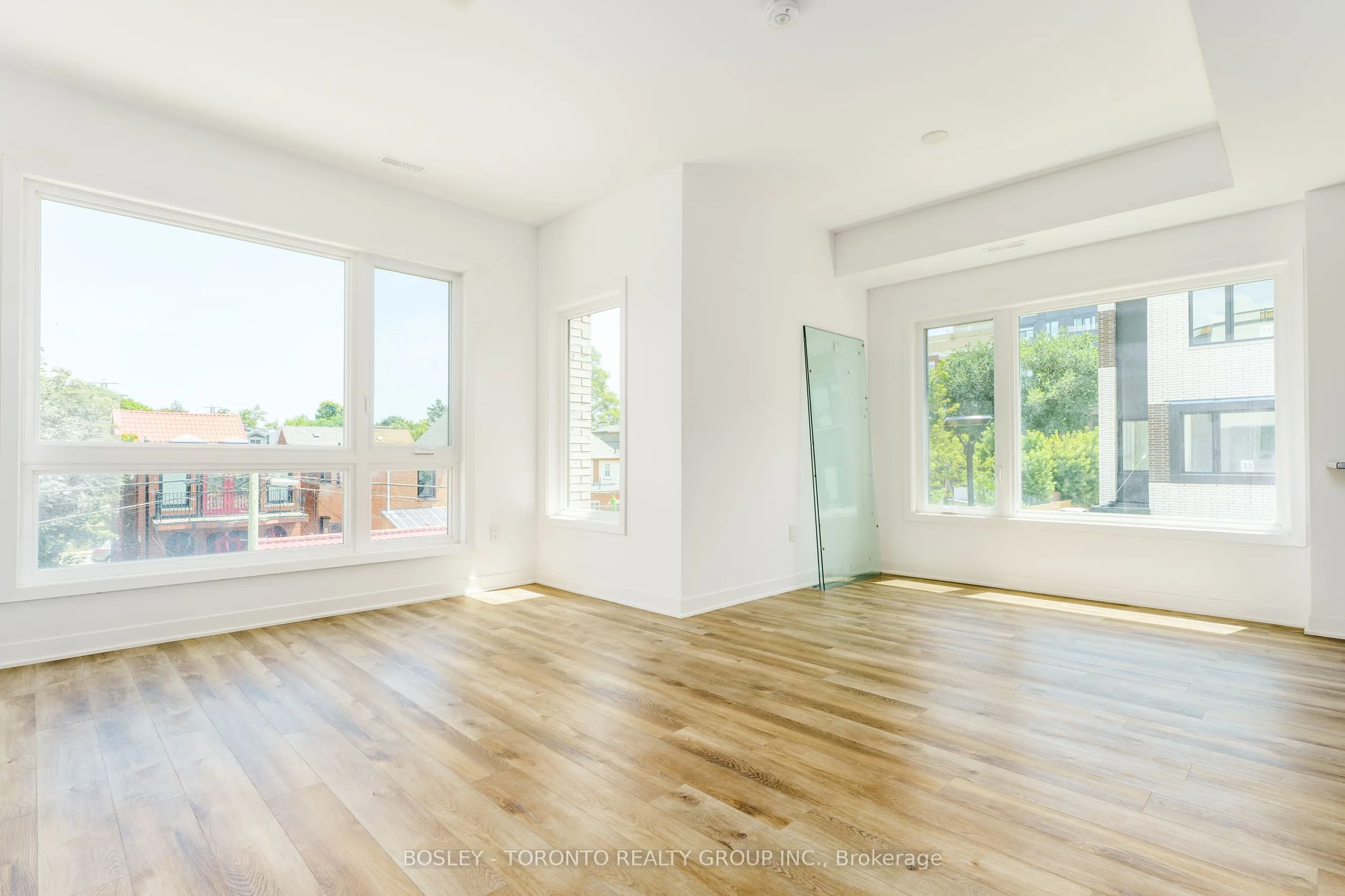 30 Ed Clark Gardens, #2