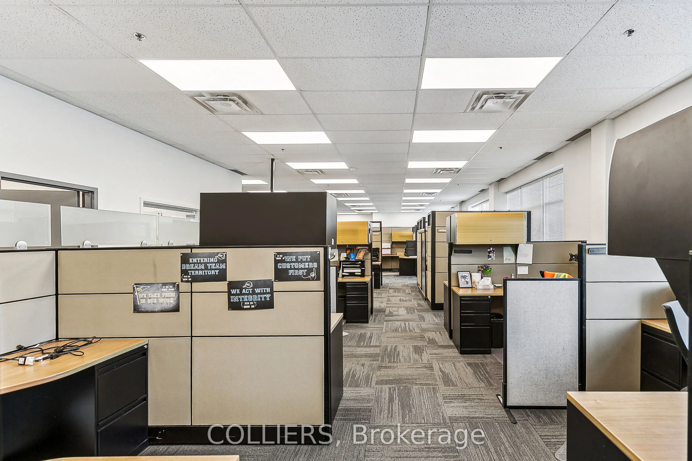 4160 Sladeview Crescent, #7-8