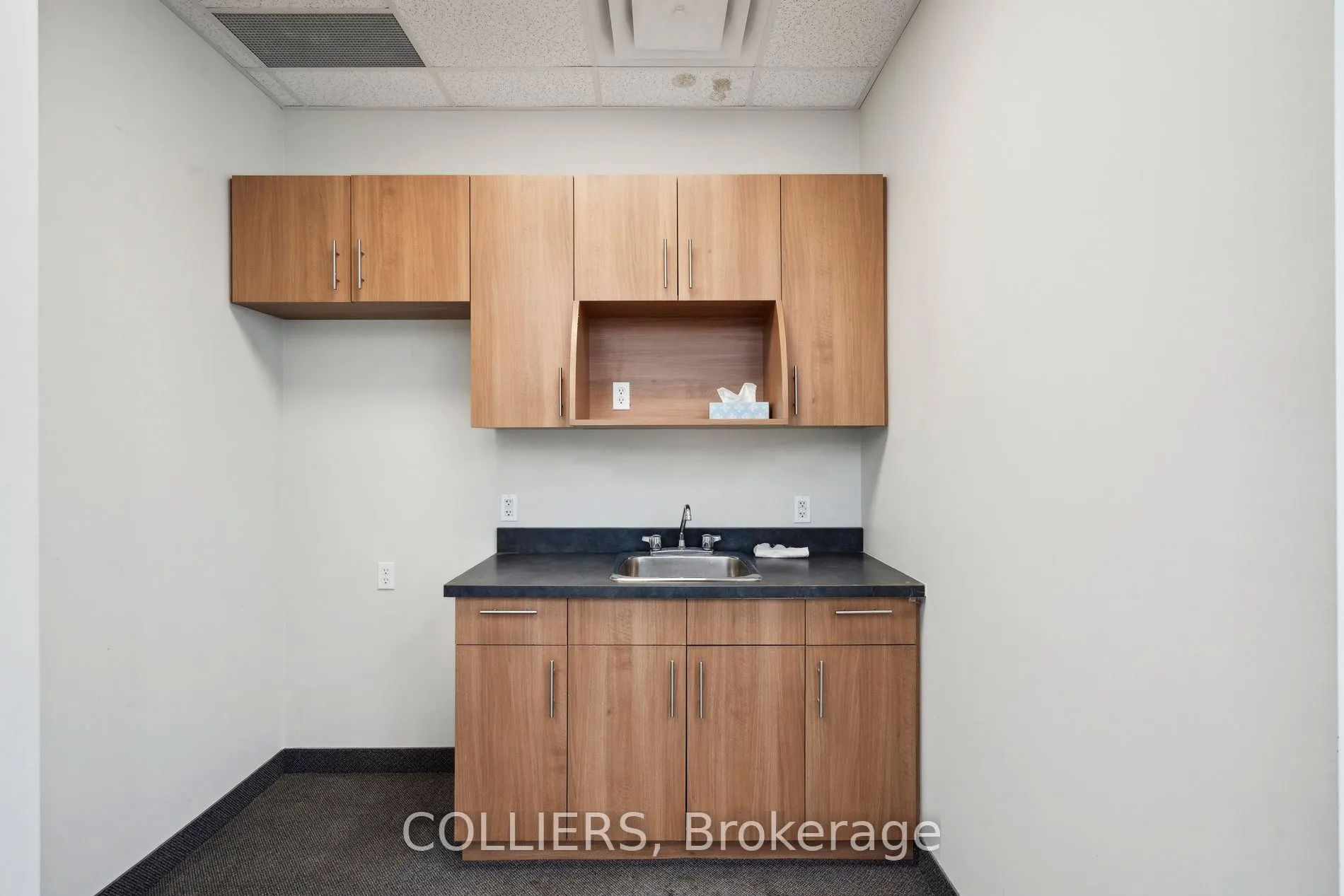 4160 Sladeview Crescent, #7-8