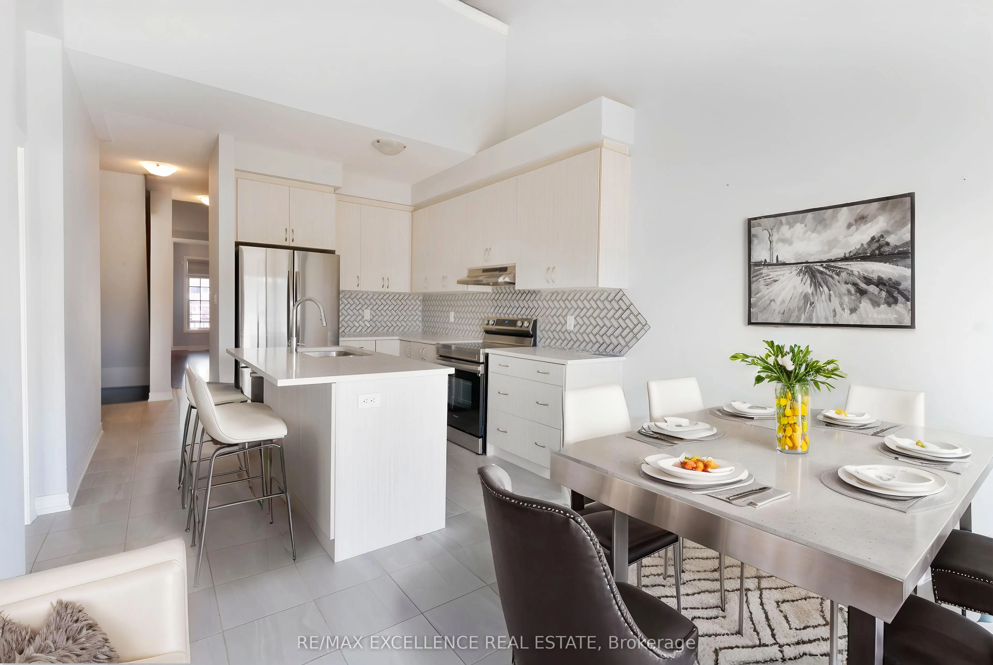 28 Bluestone Crescent, #28