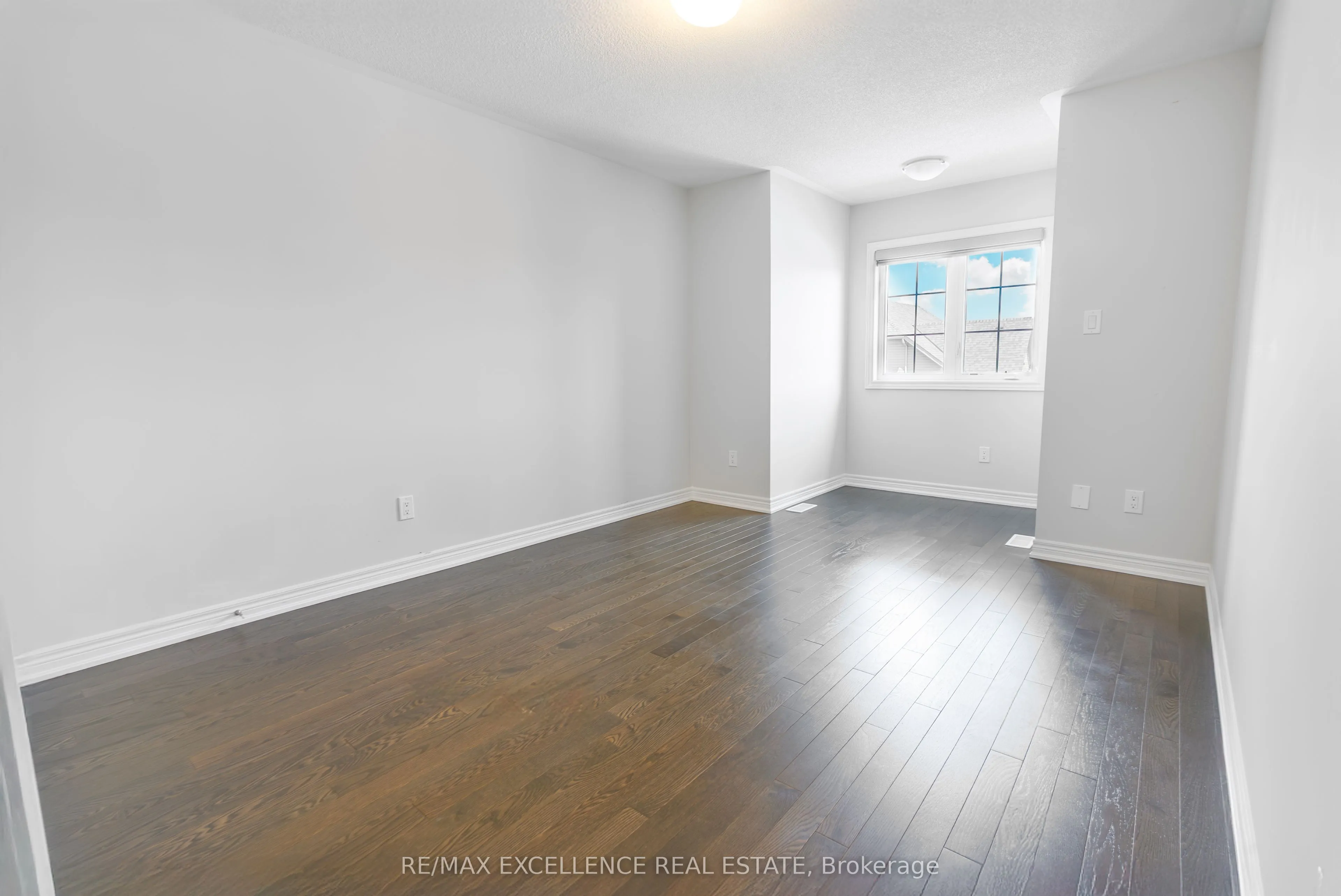 28 Bluestone Crescent, #28