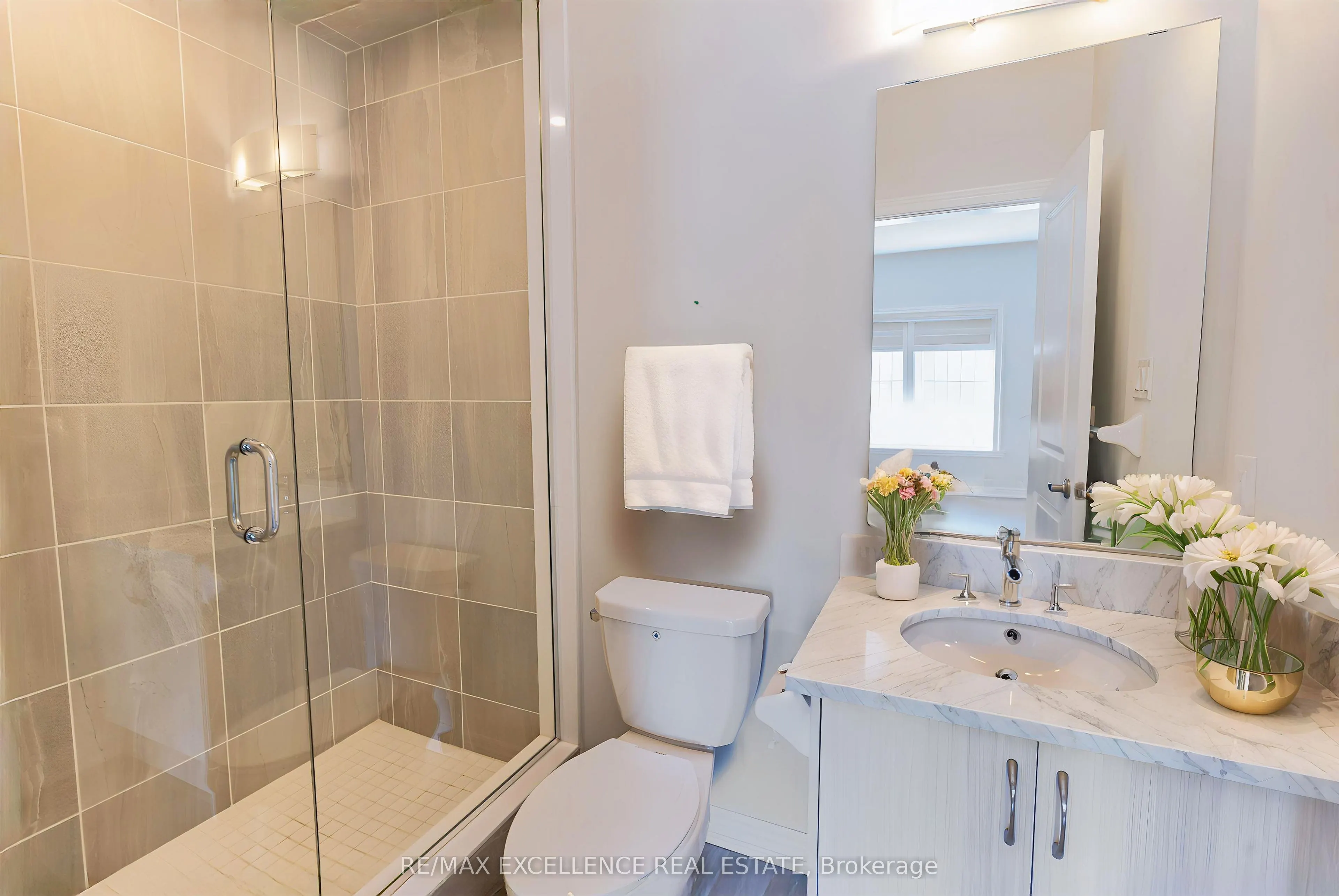 28 Bluestone Crescent, #28
