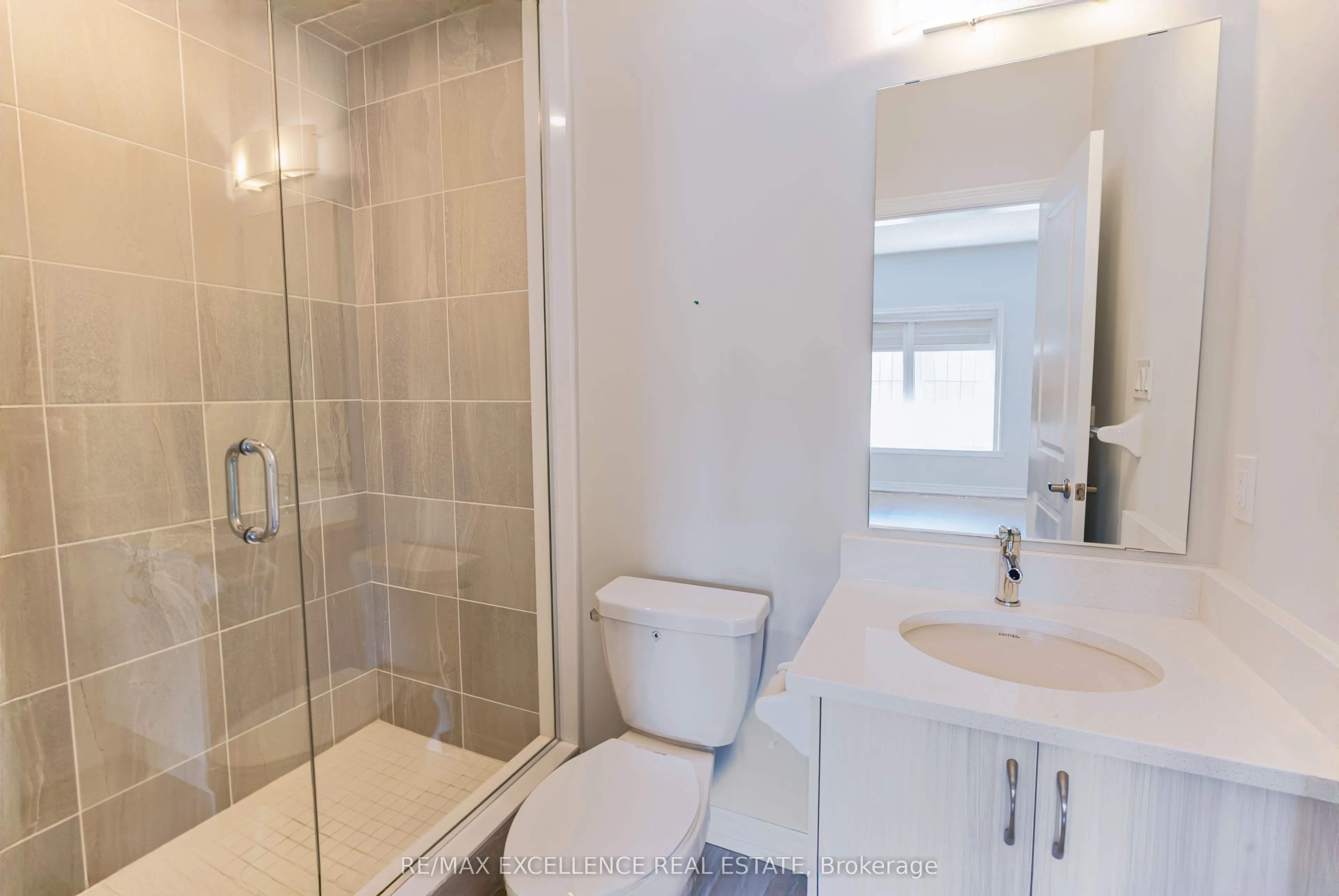 28 Bluestone Crescent, #28