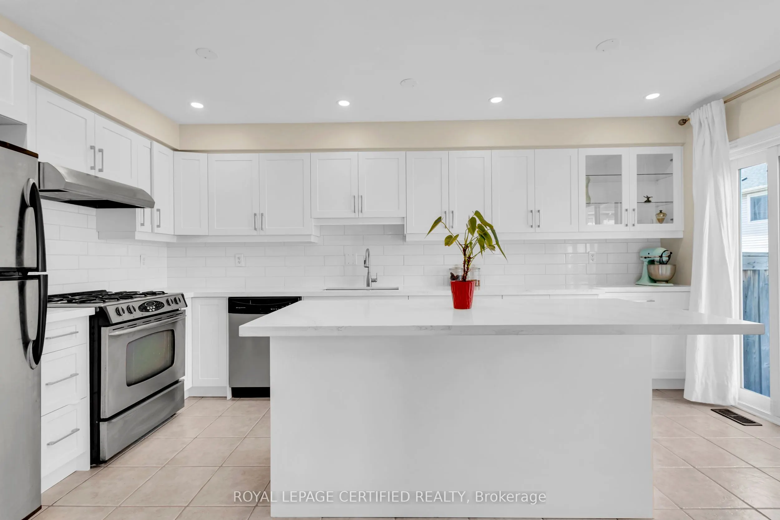 34 Tawnie (Upper) Crescent