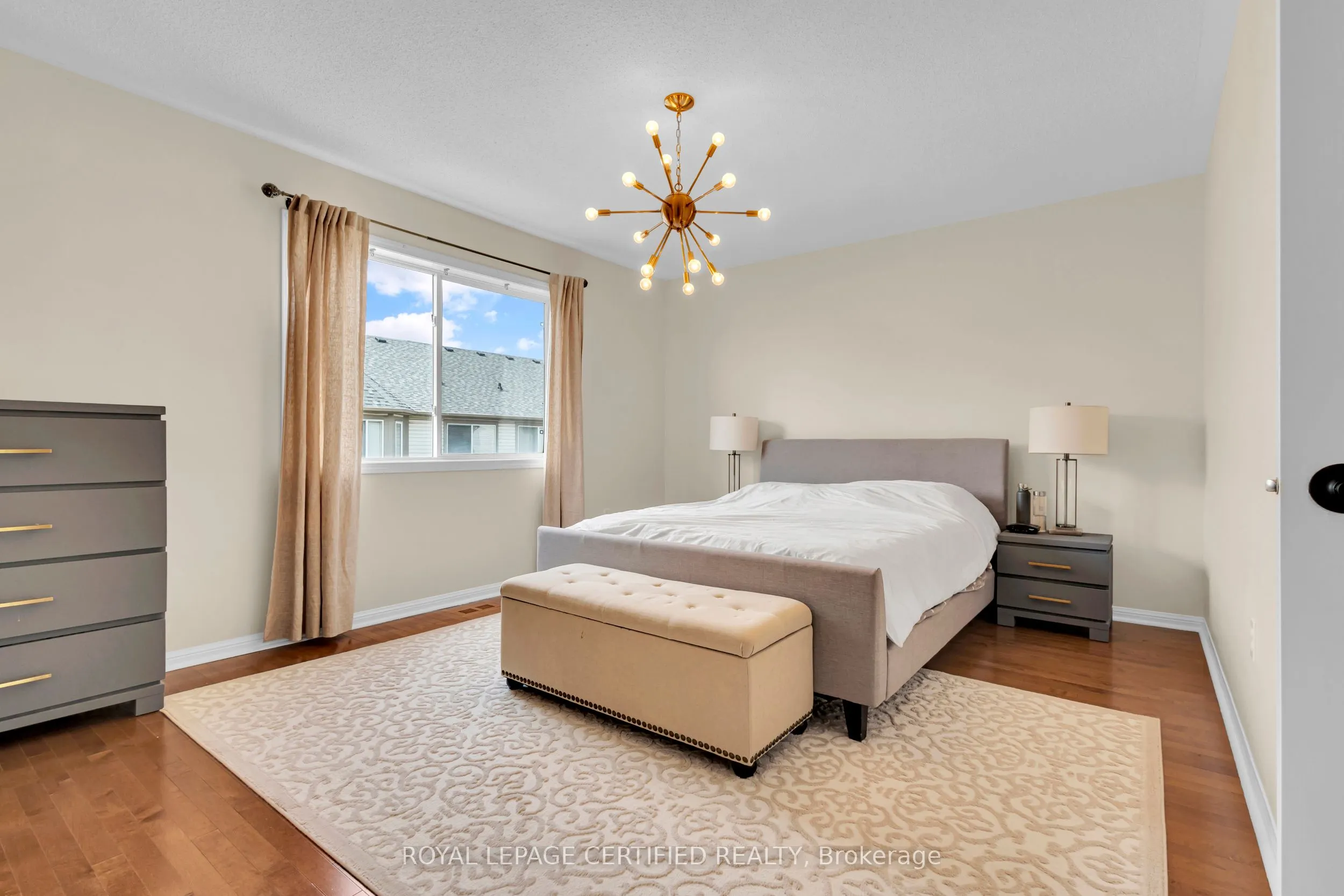 34 Tawnie (Upper) Crescent