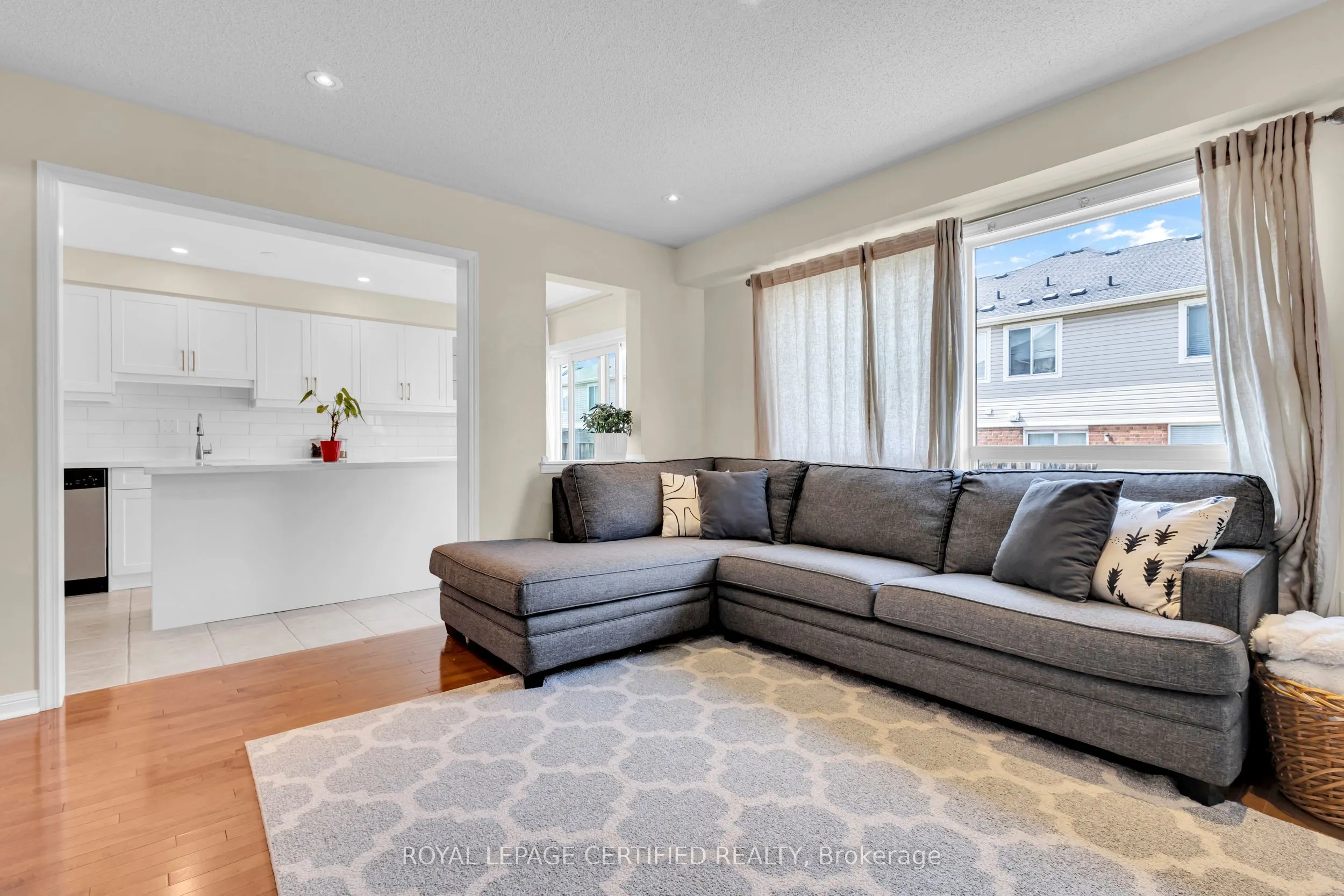 34 Tawnie (Upper) Crescent