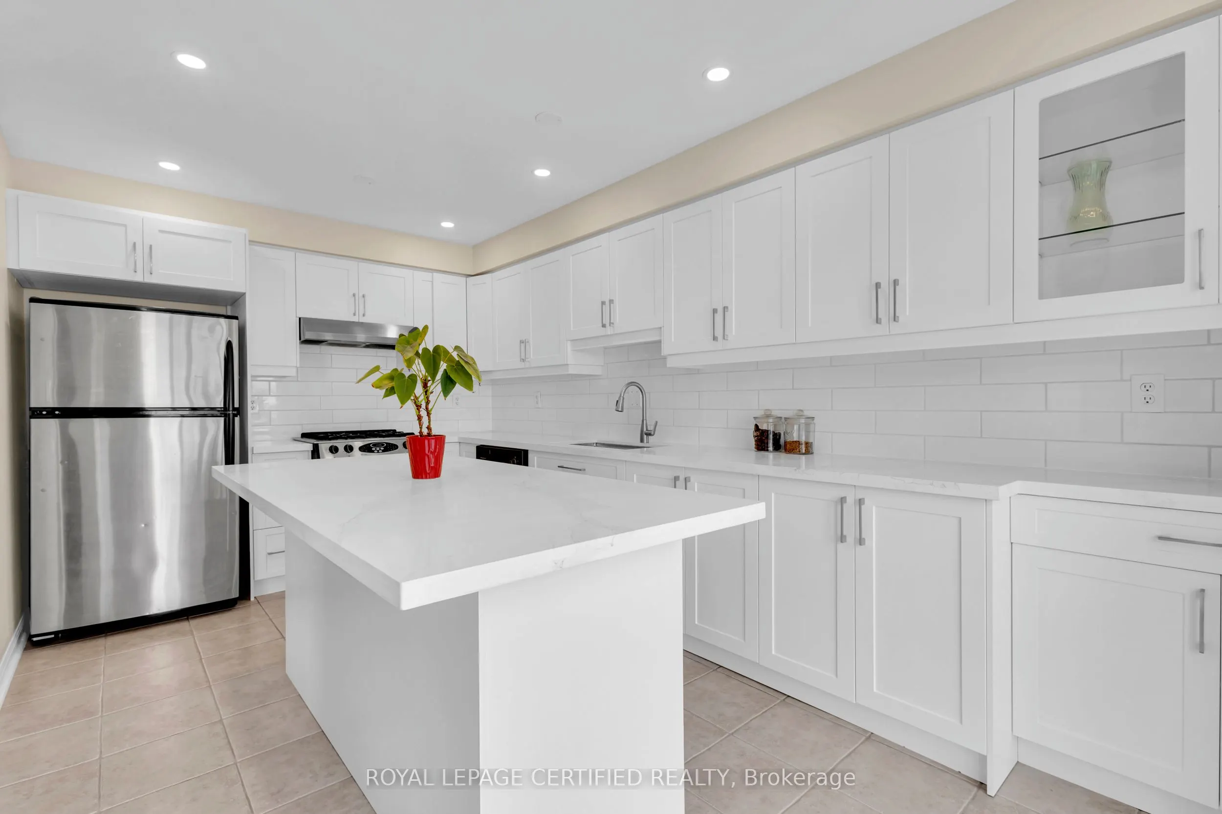 34 Tawnie (Upper) Crescent