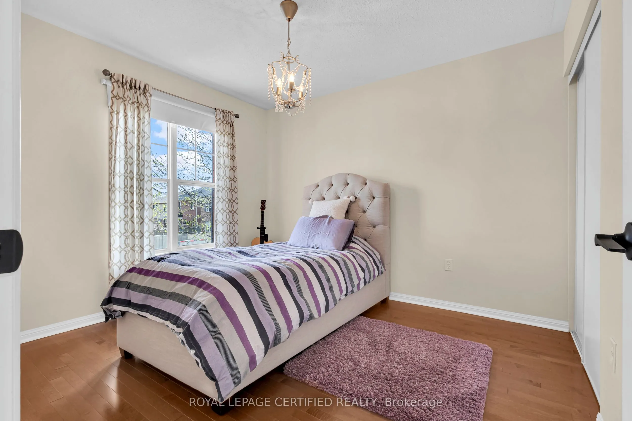 34 Tawnie (Upper) Crescent