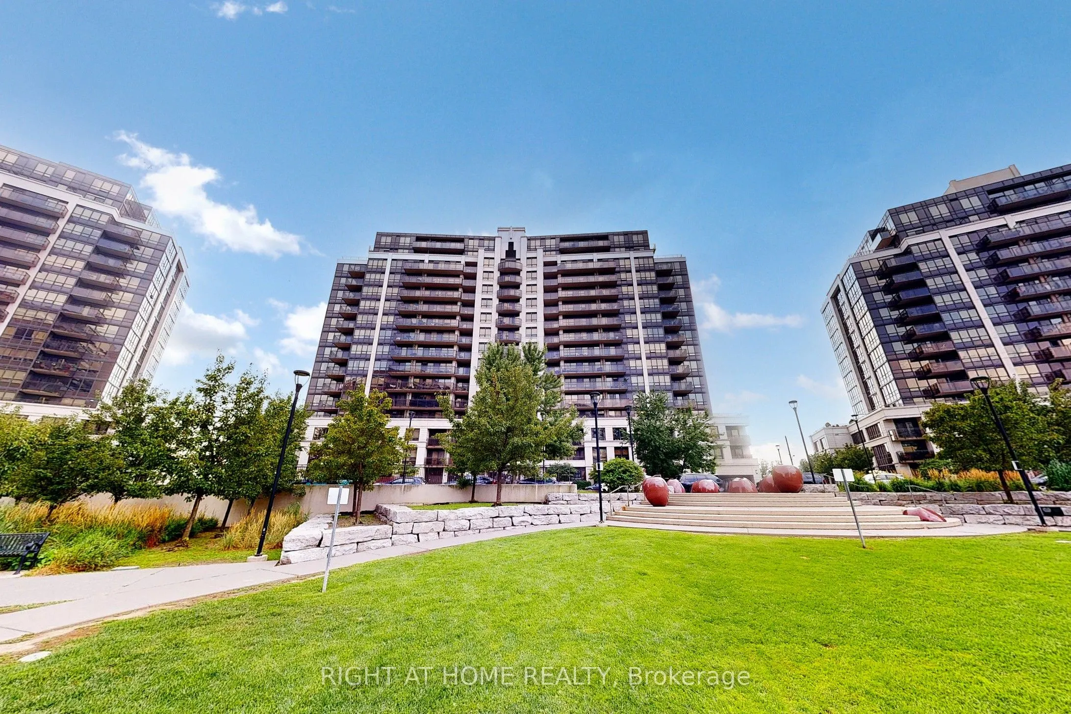 1070 Sheppard Avenue W, #214