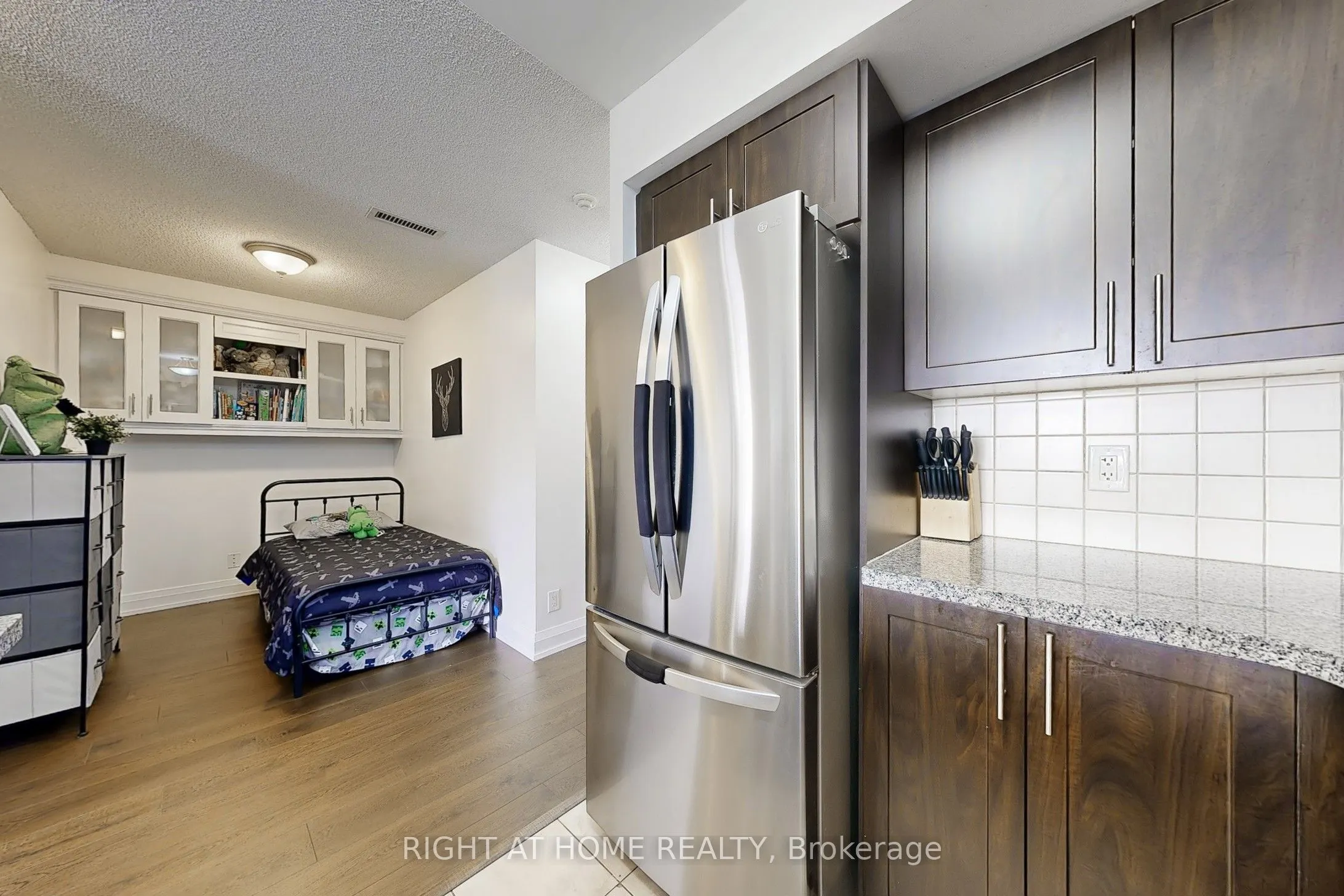 1070 Sheppard Avenue W, #214