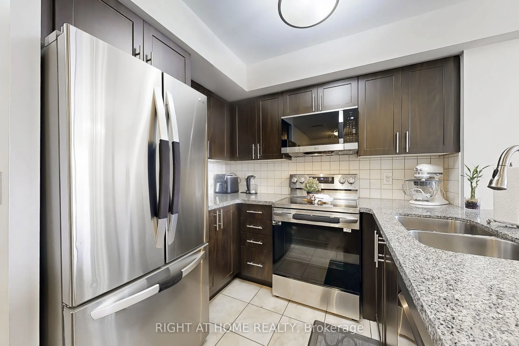 1070 Sheppard Avenue W, #214