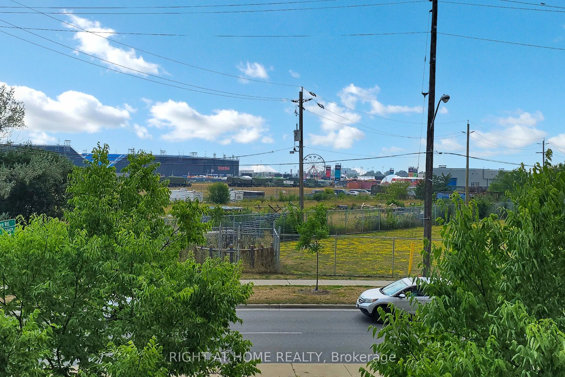 1070 Sheppard Avenue W, #214