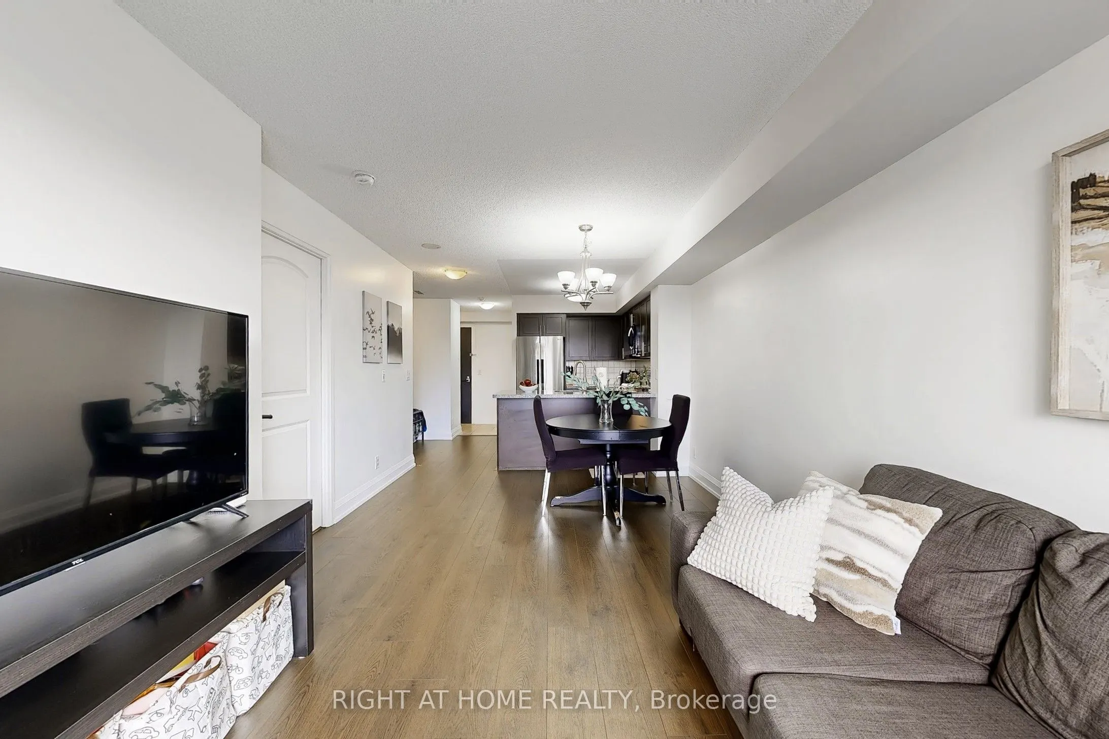1070 Sheppard Avenue W, #214