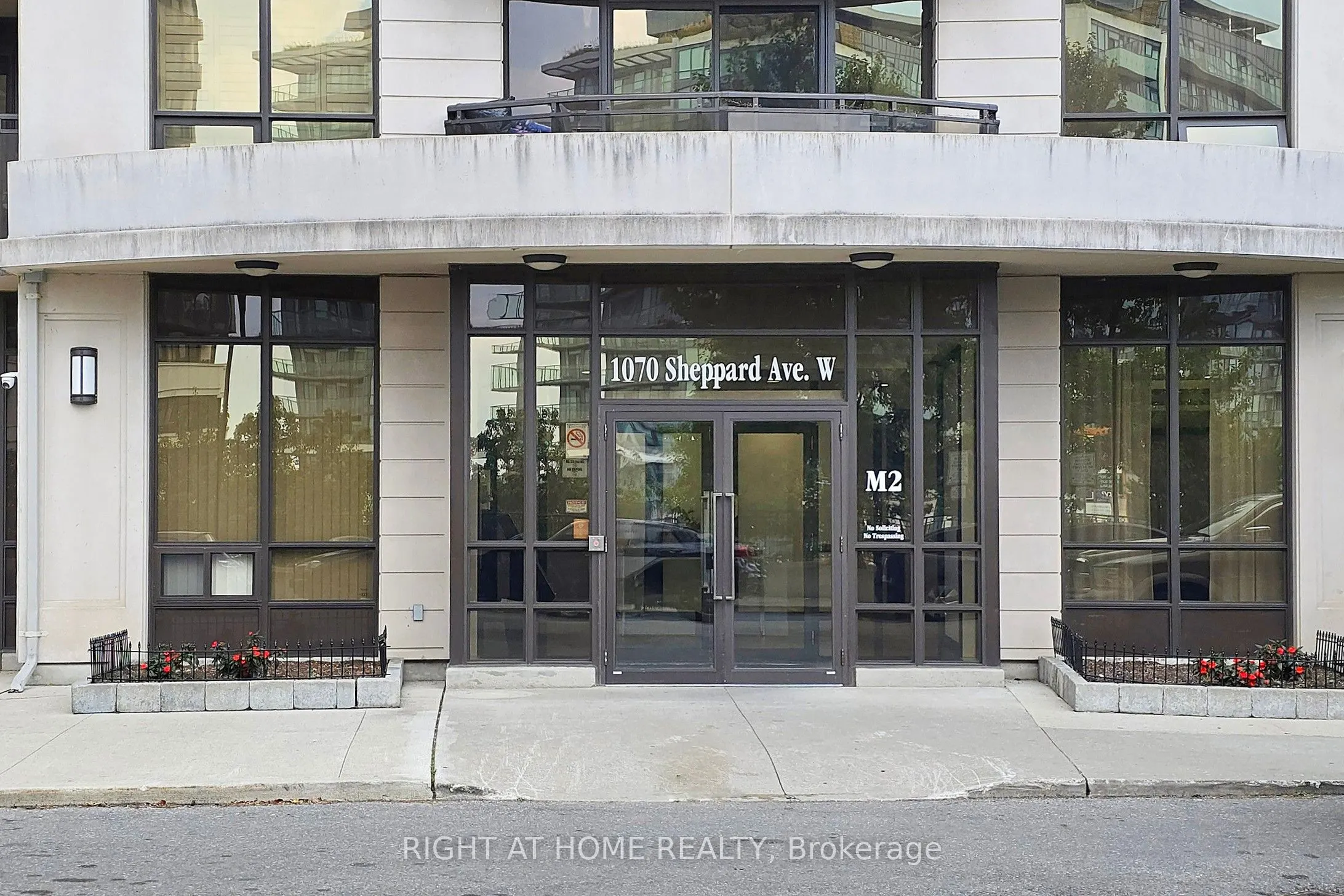 1070 Sheppard Avenue W, #214