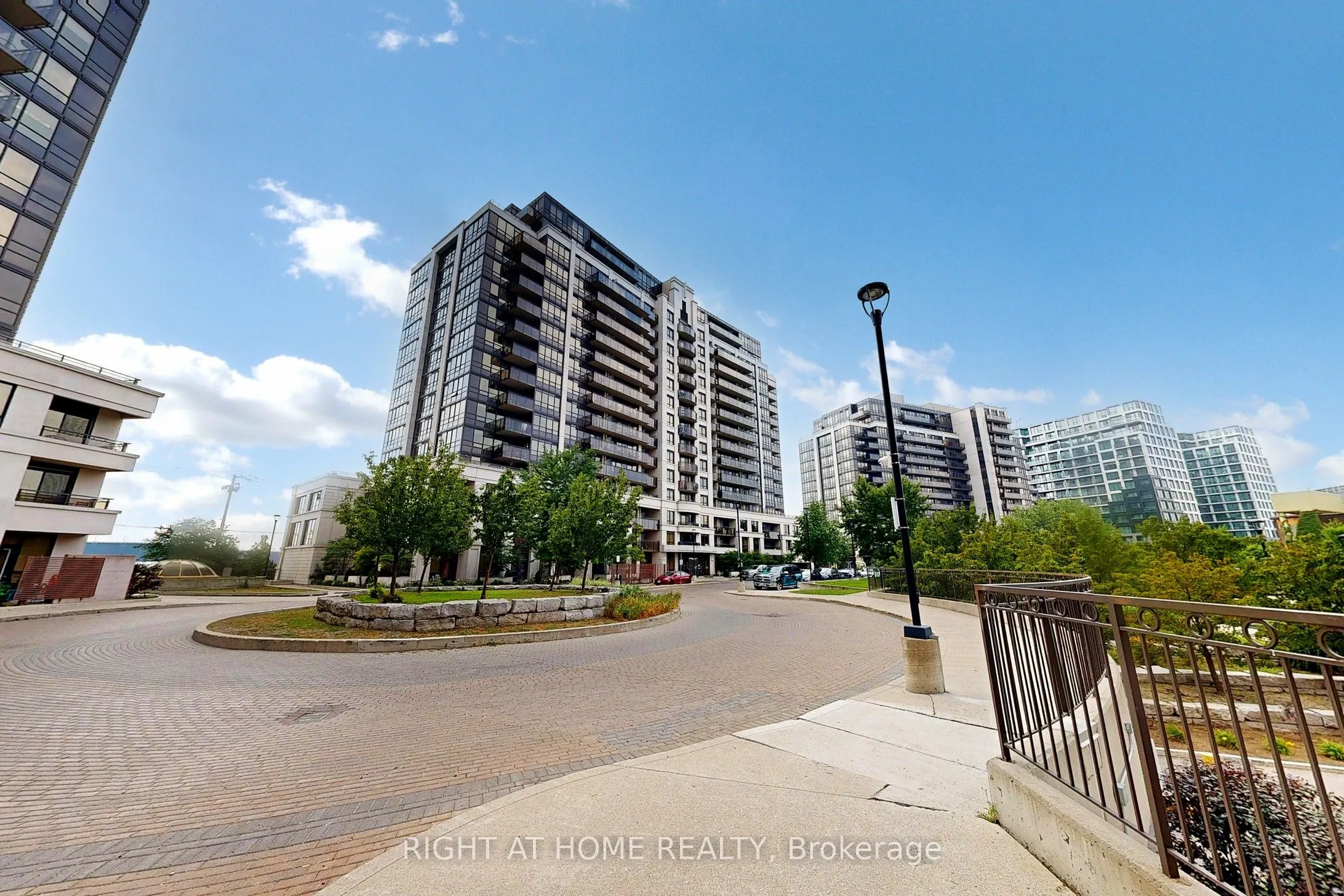 1070 Sheppard Avenue W, #214