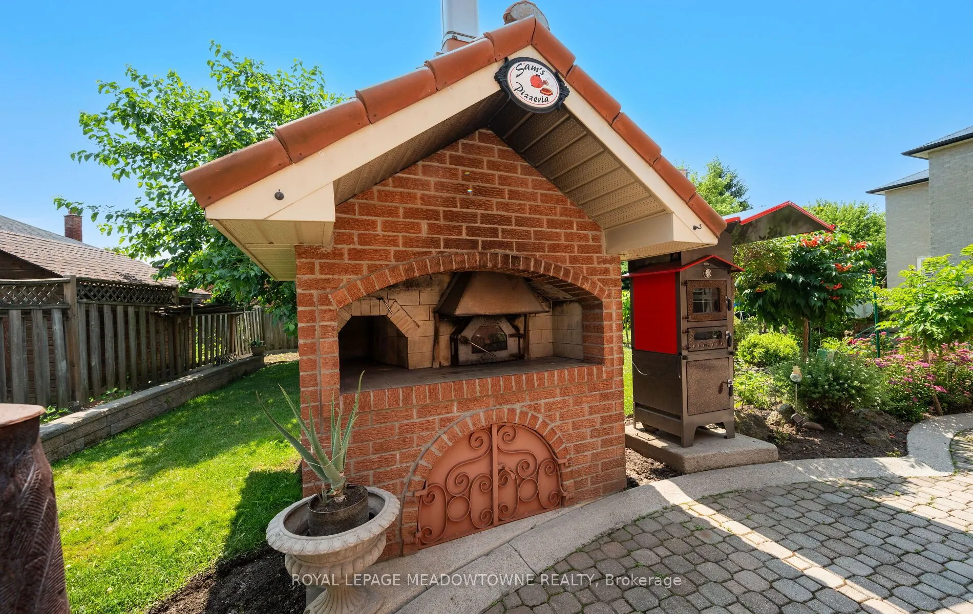 36 Shadywood Road