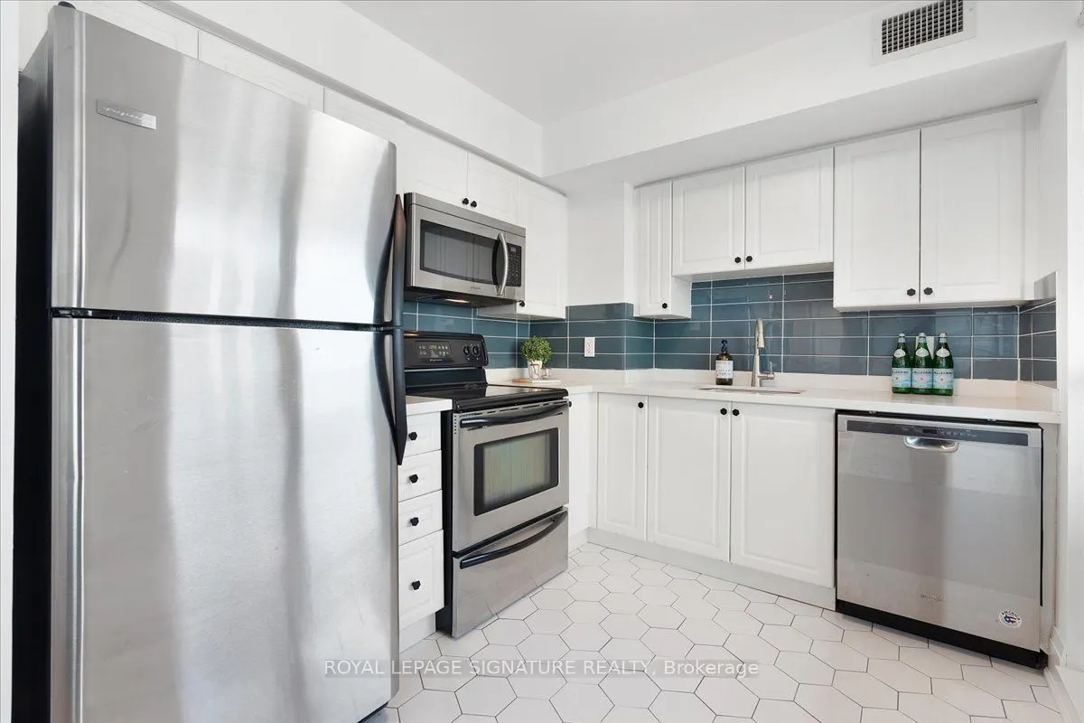 225 Sherway Gardens Road, #2105