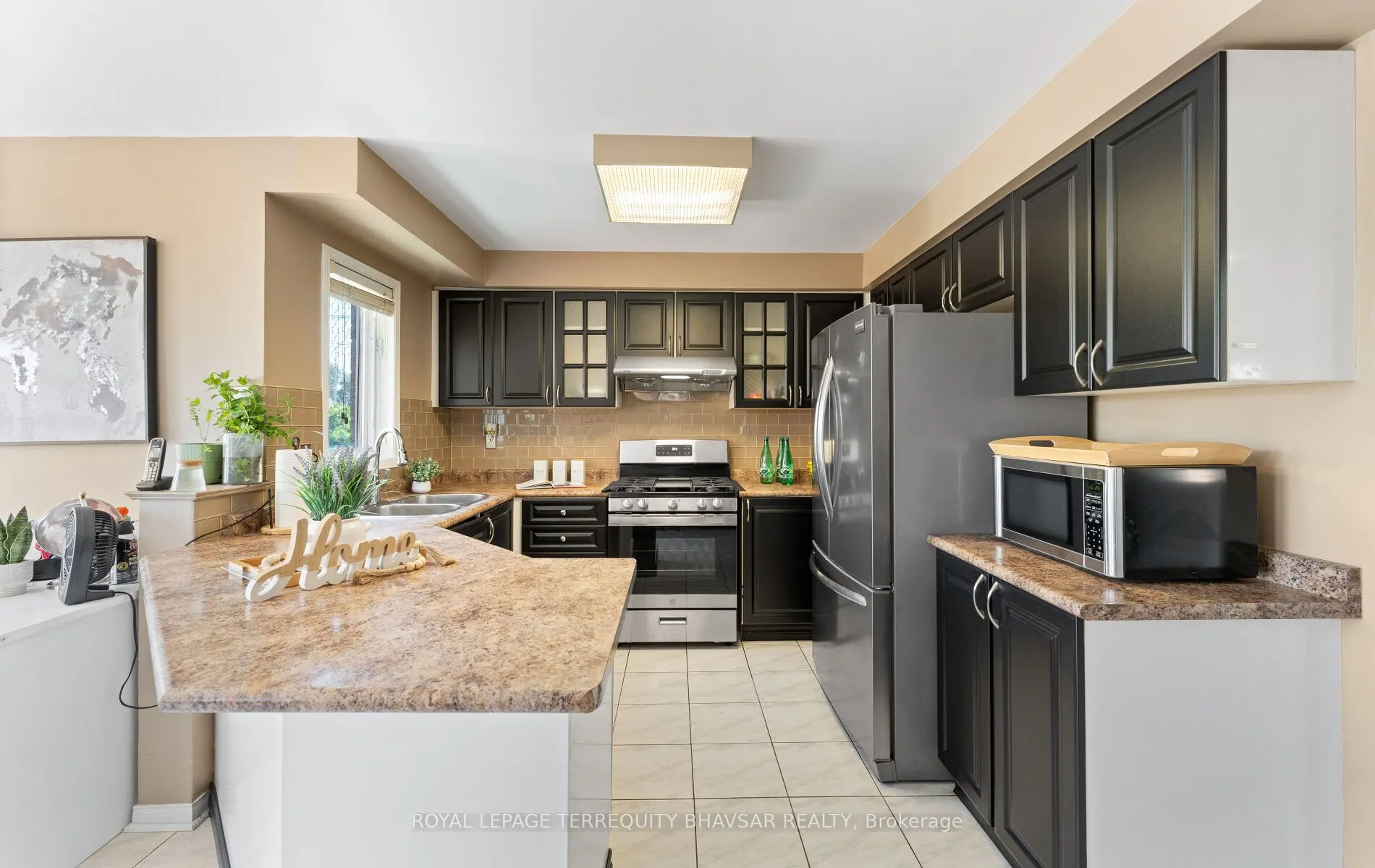 382 Harrowsmith Drive
