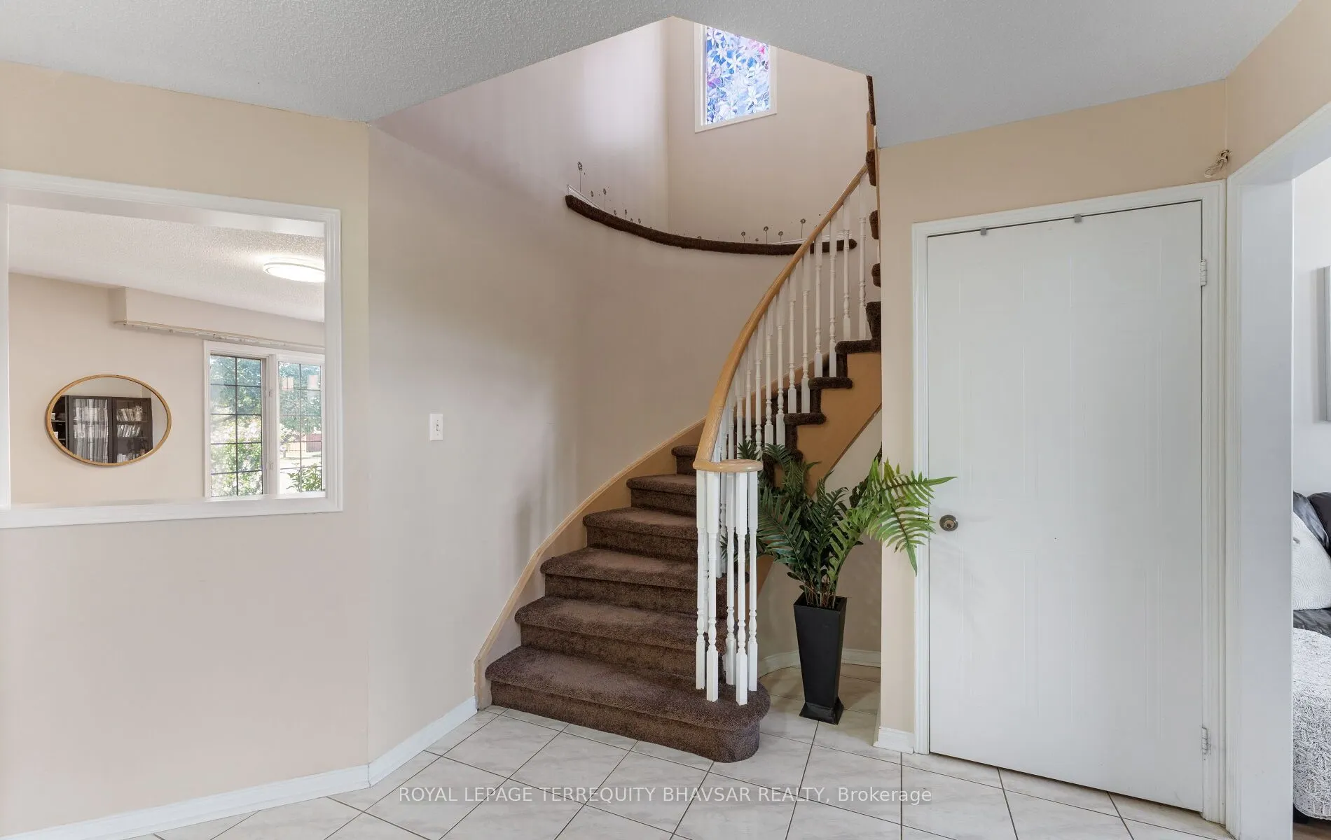 382 Harrowsmith Drive