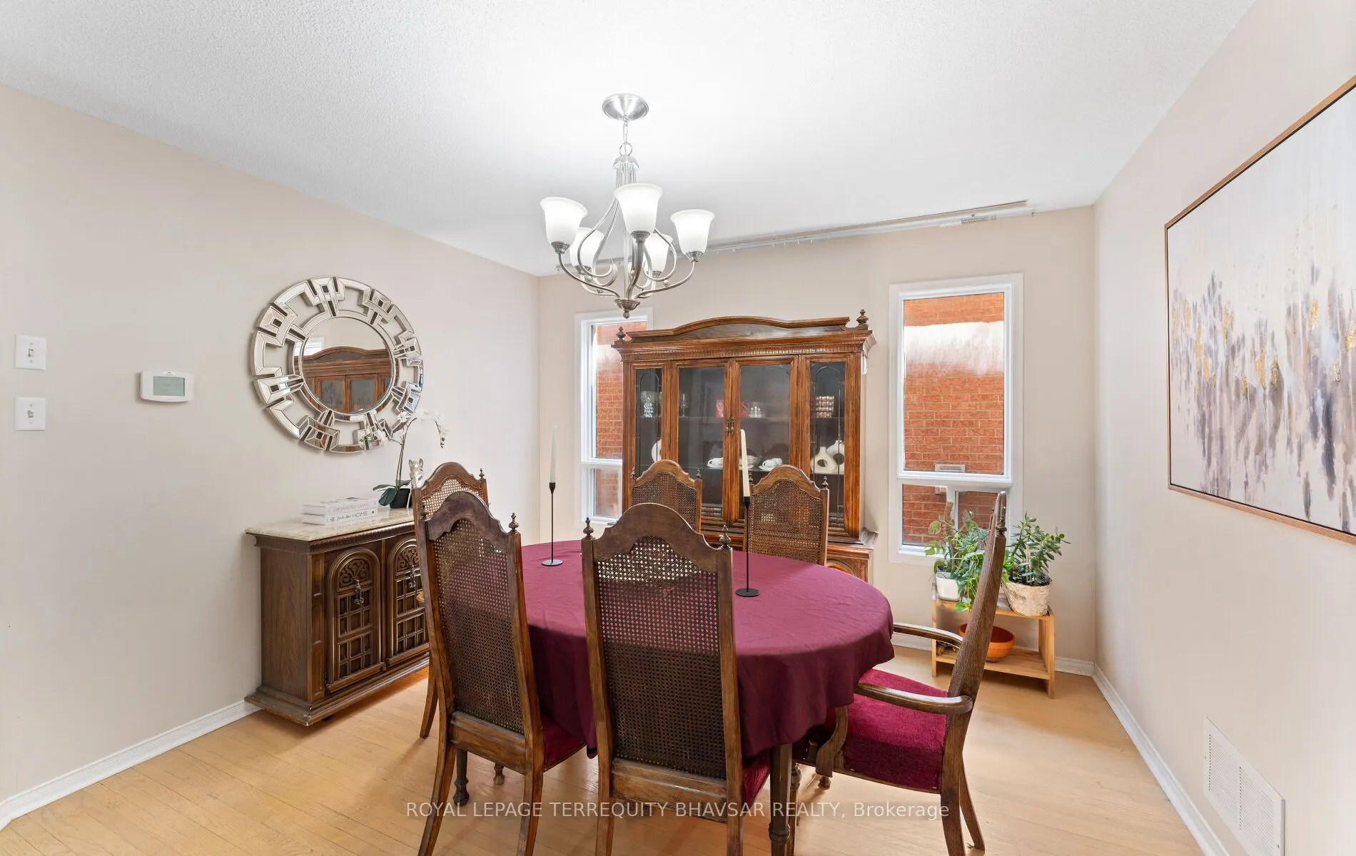 382 Harrowsmith Drive