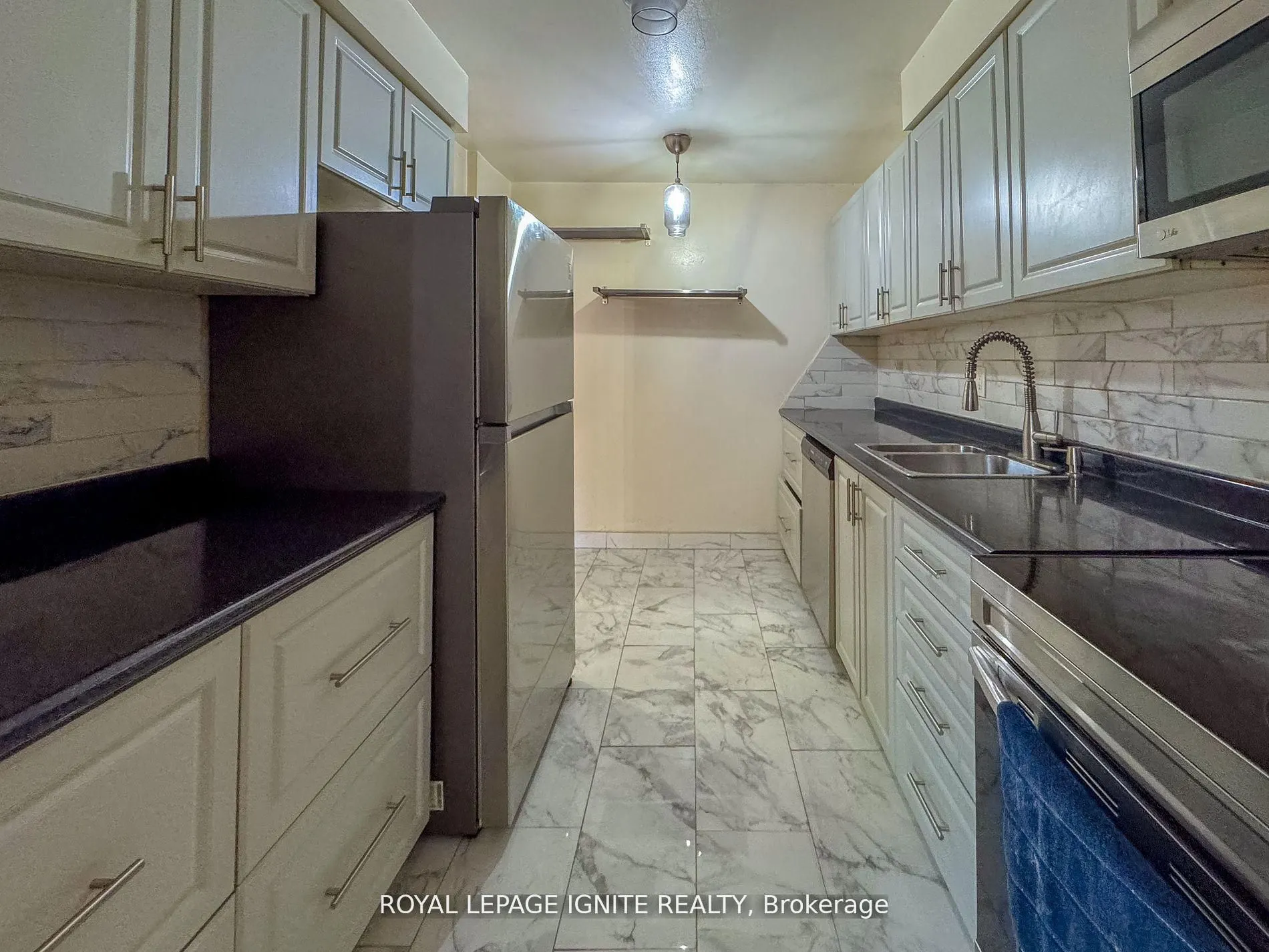3455 Morning Star Drive, #208