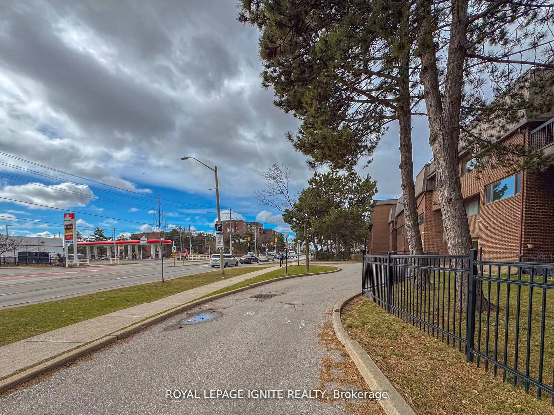 3455 Morning Star Drive, #208