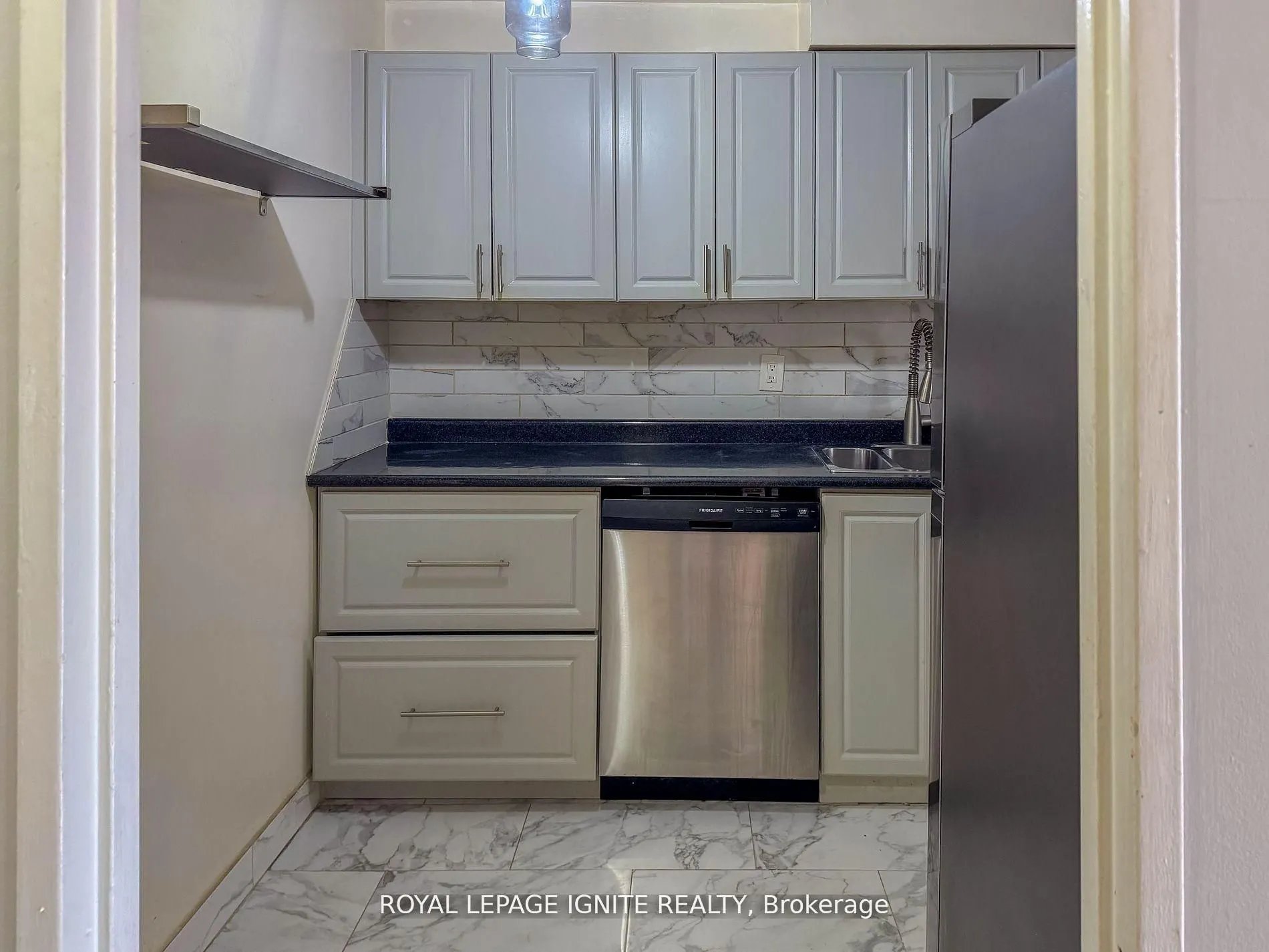 3455 Morning Star Drive, #208