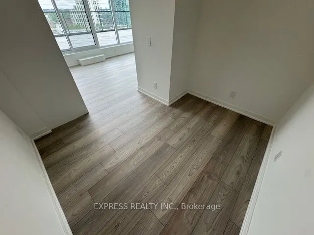 285 Dufferin Street, #825