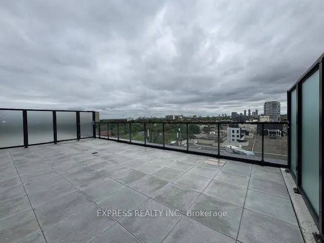 285 Dufferin Street, #825