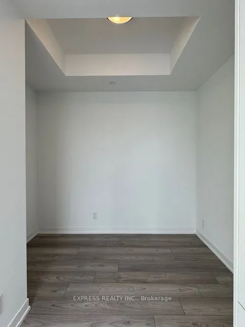 285 Dufferin Street, #825