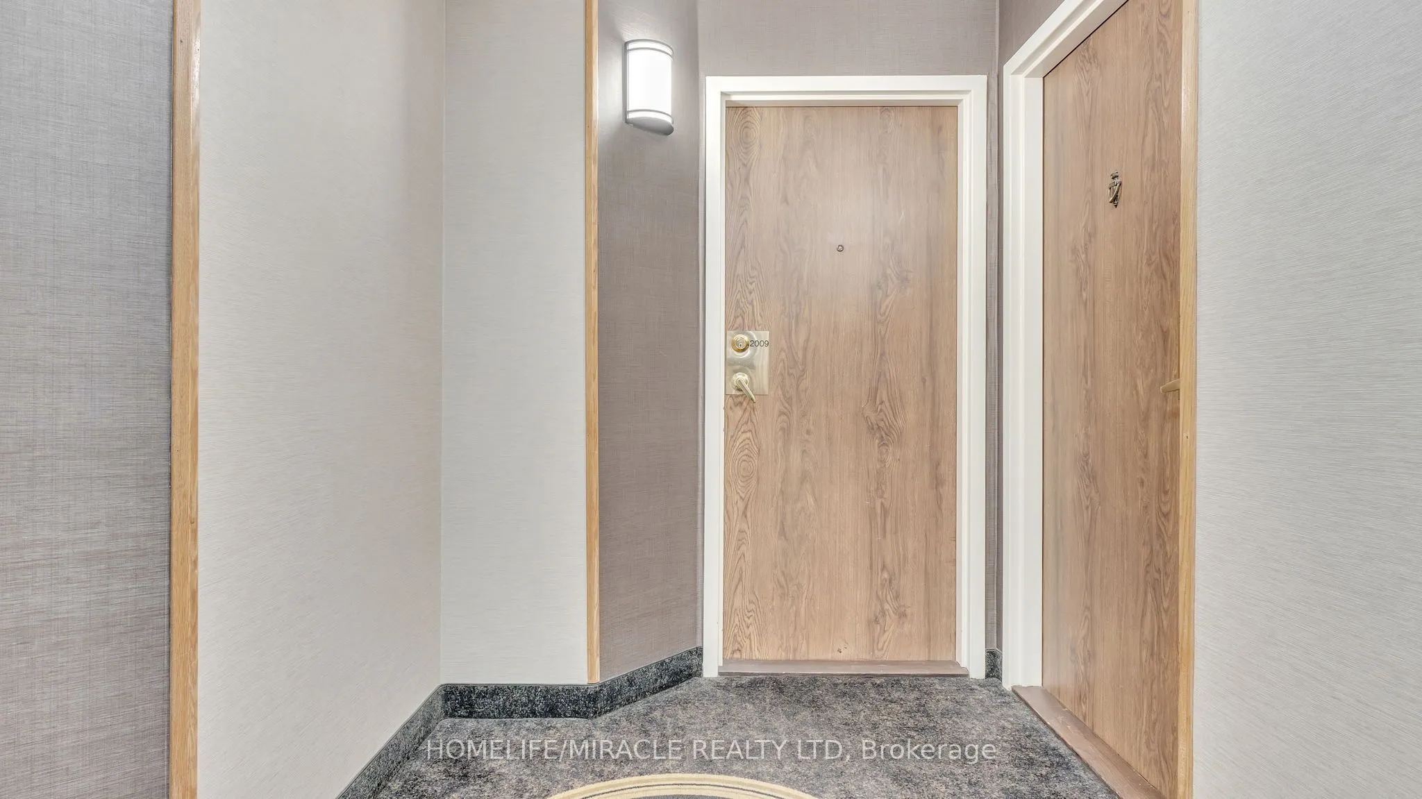 550 Webb Drive, #2009