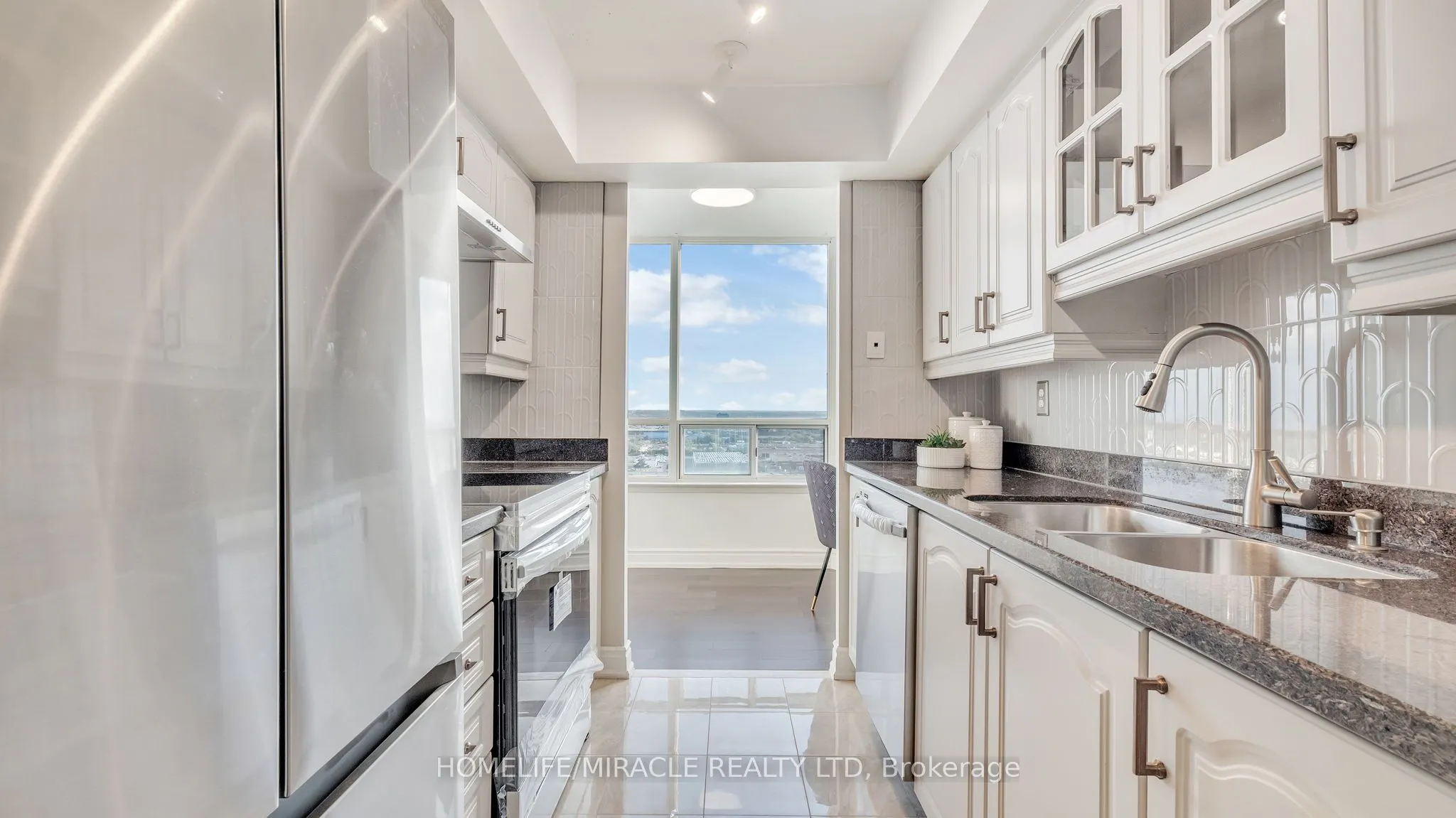 550 Webb Drive, #2009
