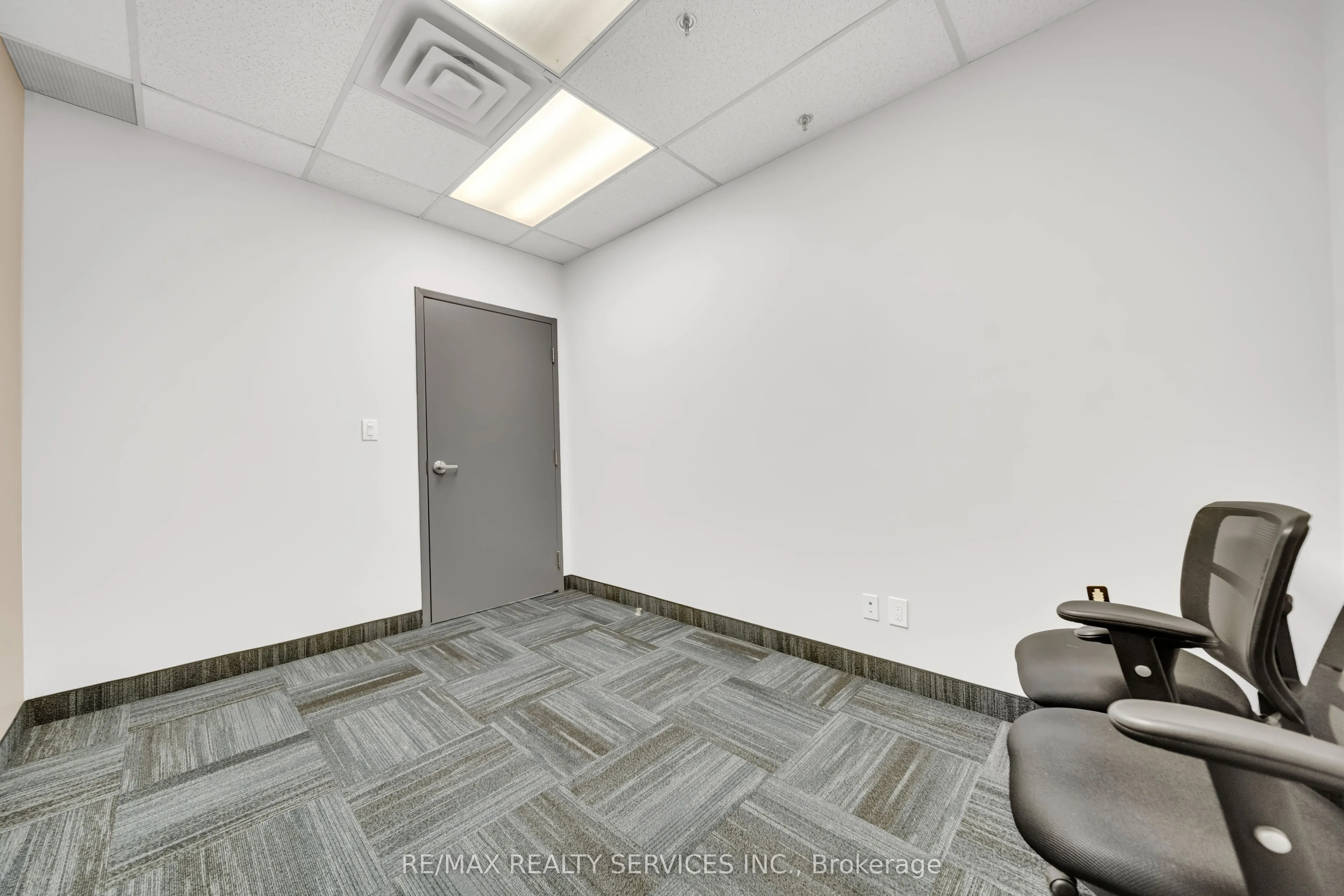 6660 Kennedy Road, #213