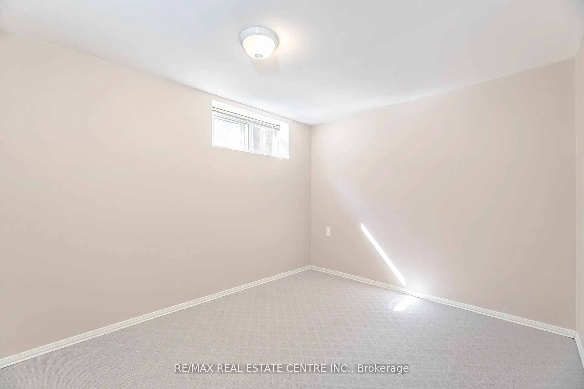 13 Glendale Avenue