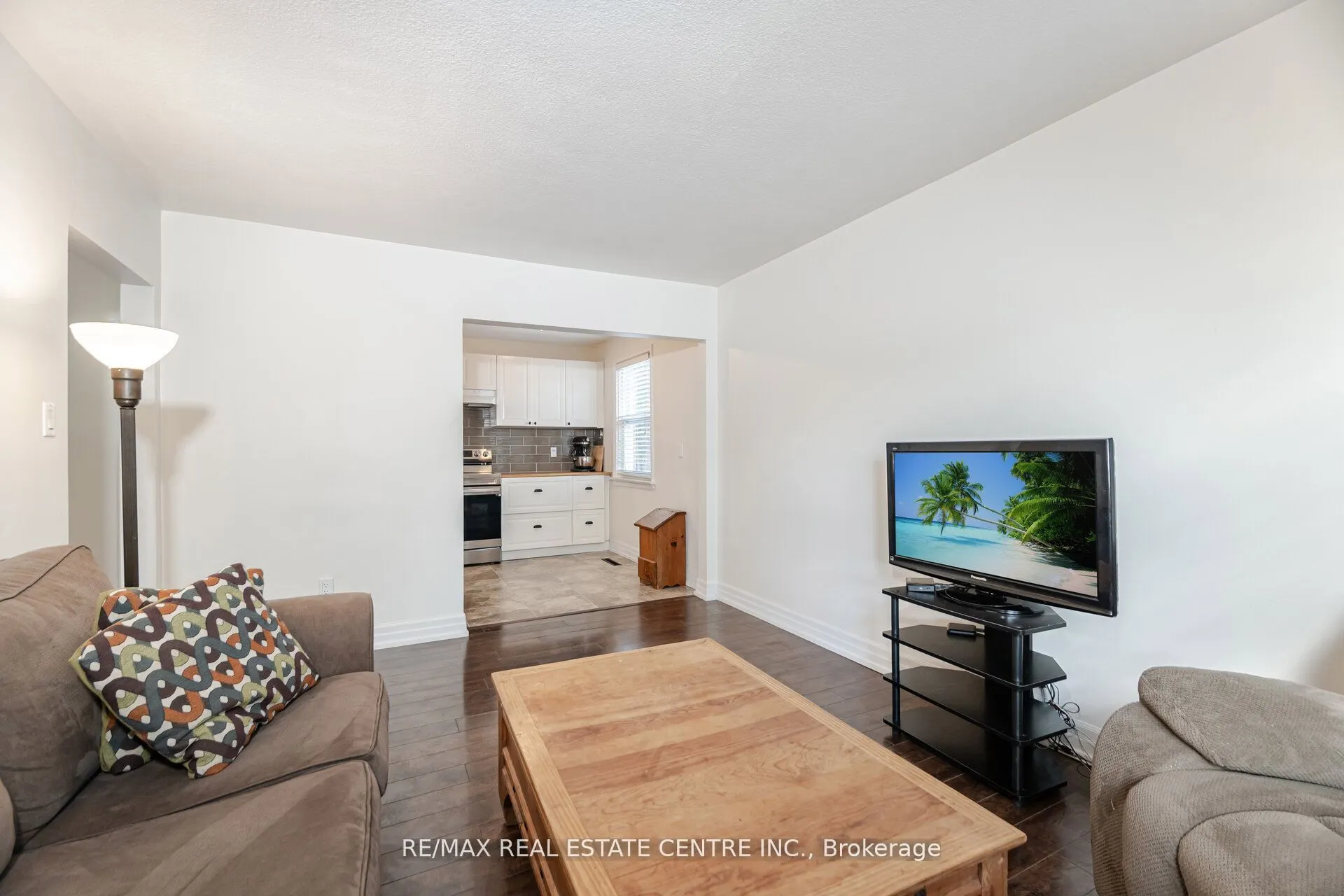 13 Glendale Avenue