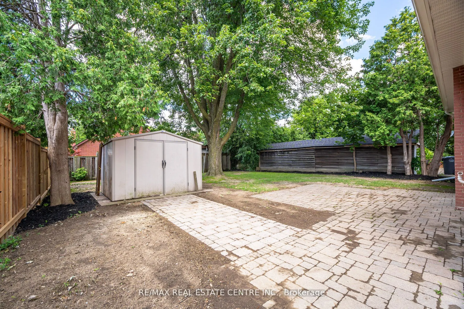 13 Glendale Avenue