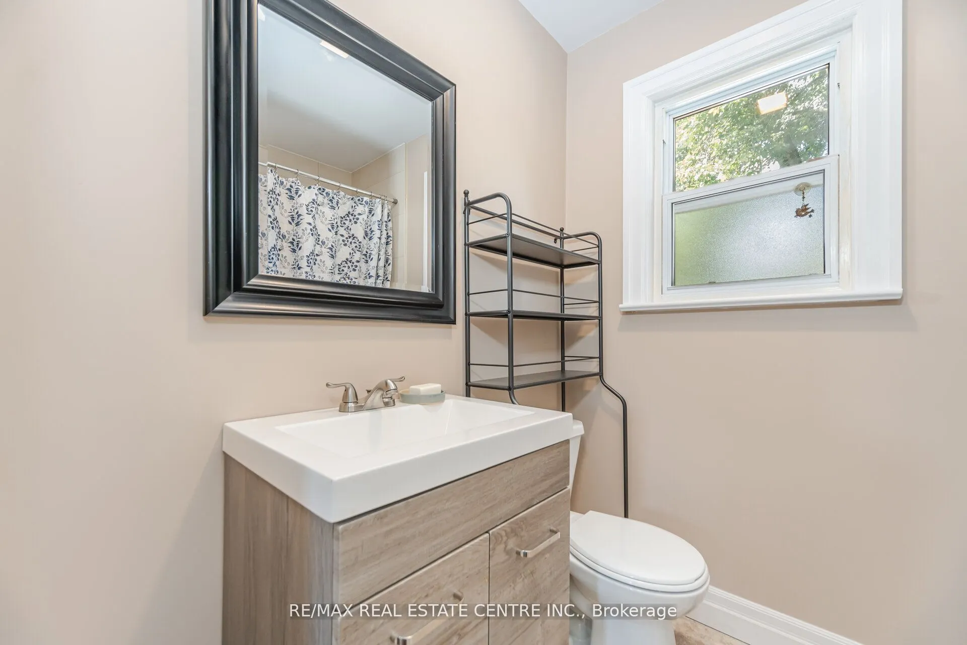 13 Glendale Avenue