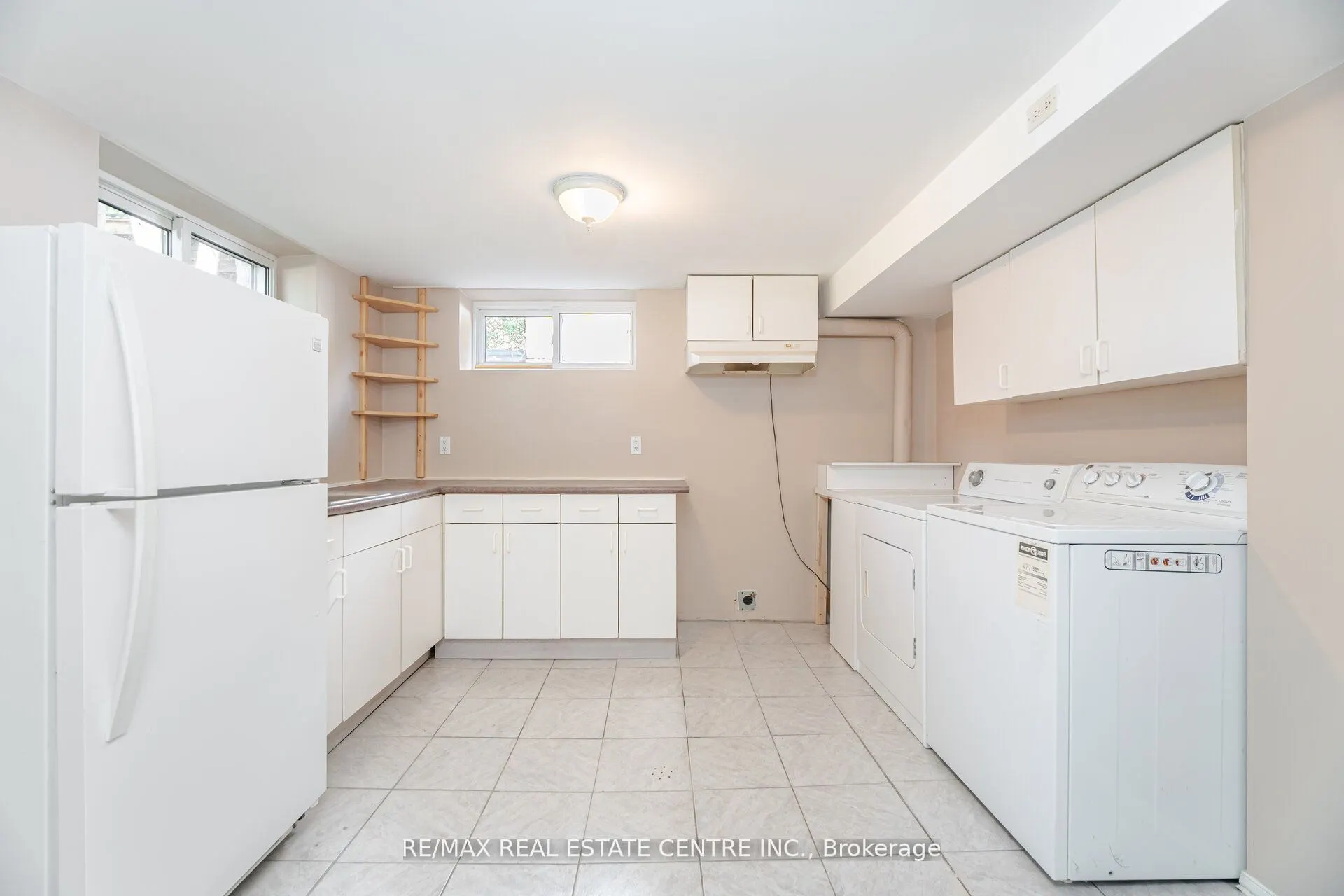 13 Glendale Avenue