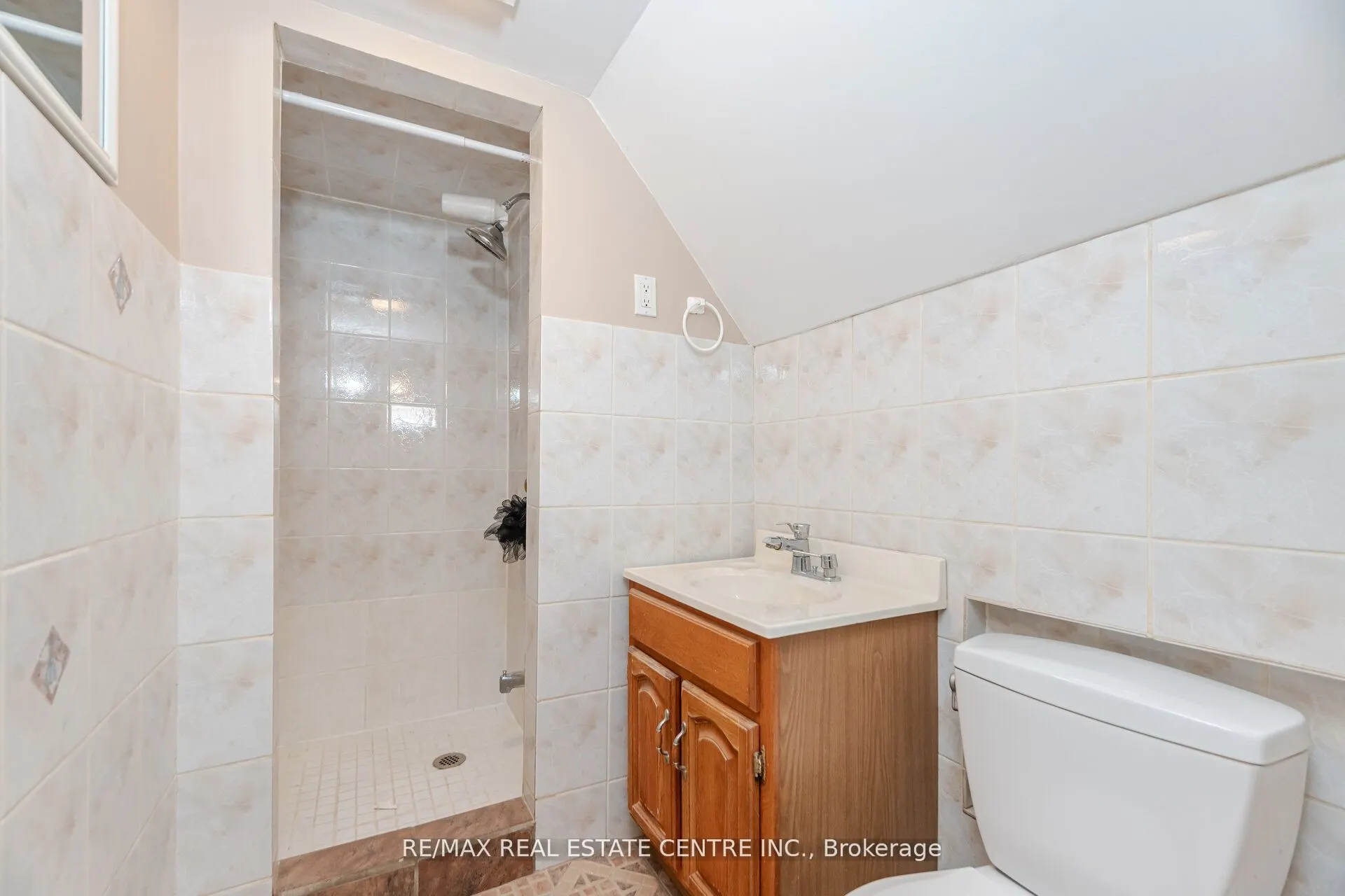 13 Glendale Avenue