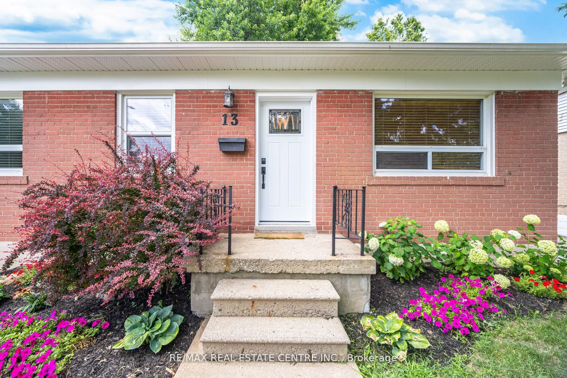 13 Glendale Avenue