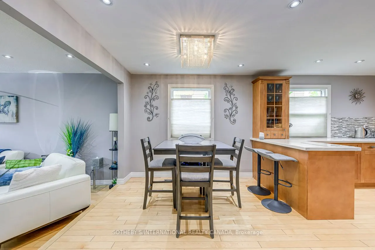 4203 Wheelwright Crescent, #Upper