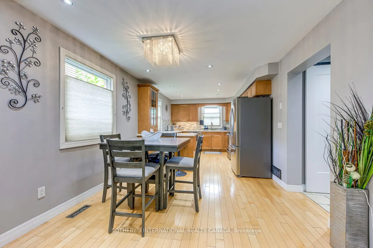 4203 Wheelwright Crescent, #Upper