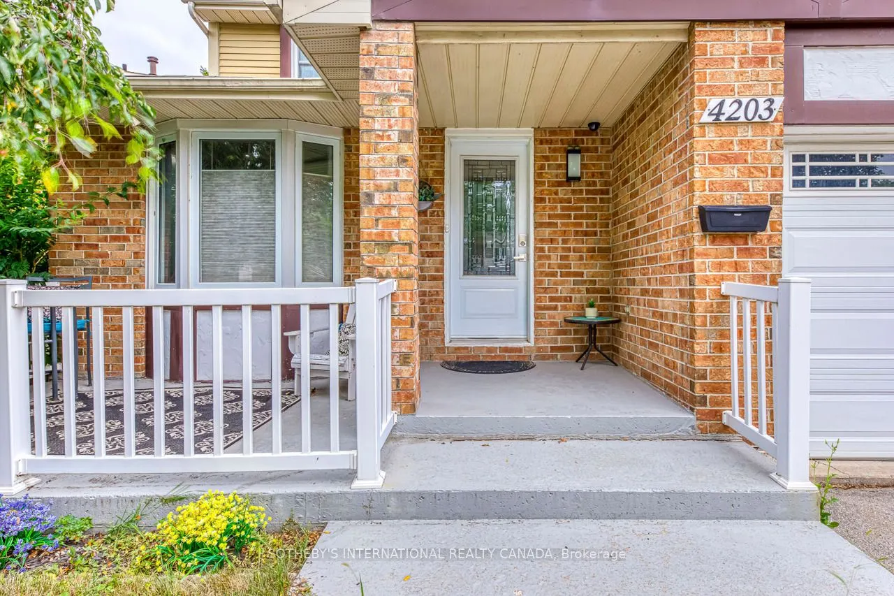 4203 Wheelwright Crescent, #Upper