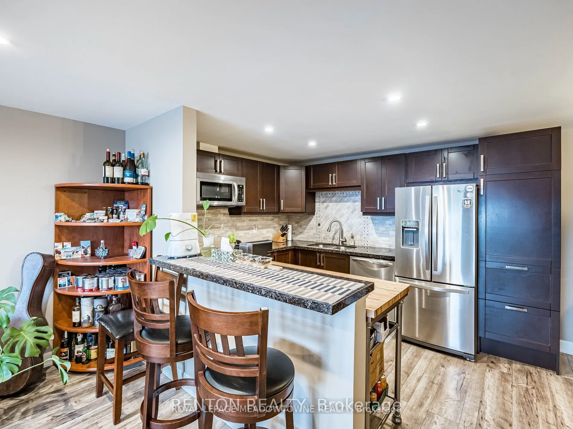 6720 Glen Erin Drive, #1001