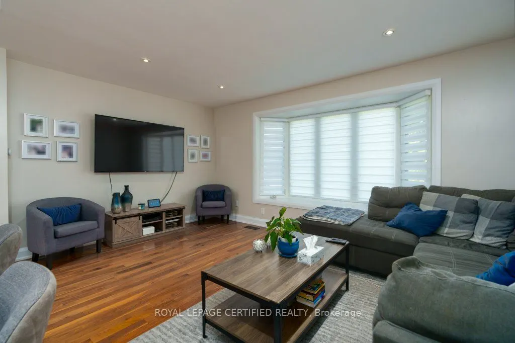 72 Ferndale Crescent
