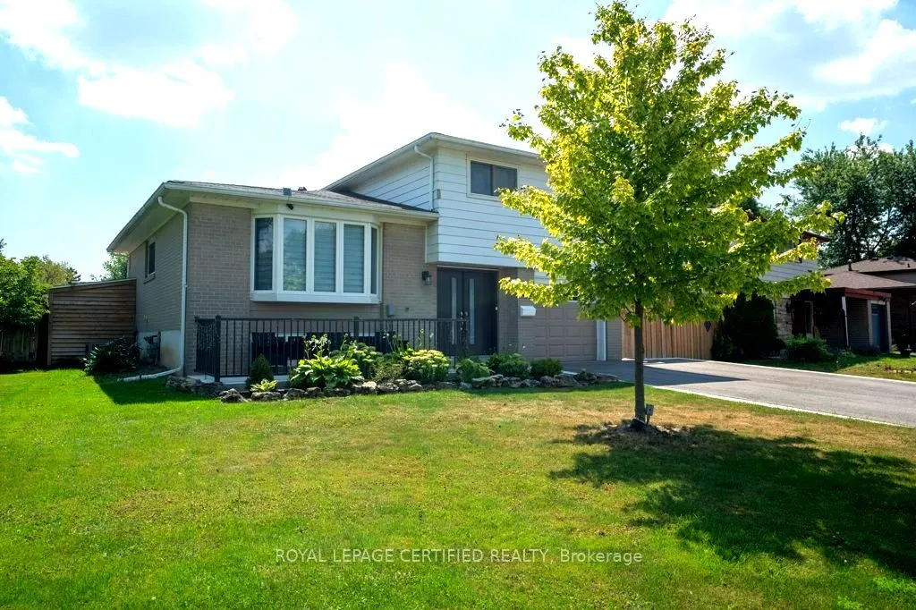 72 Ferndale Crescent