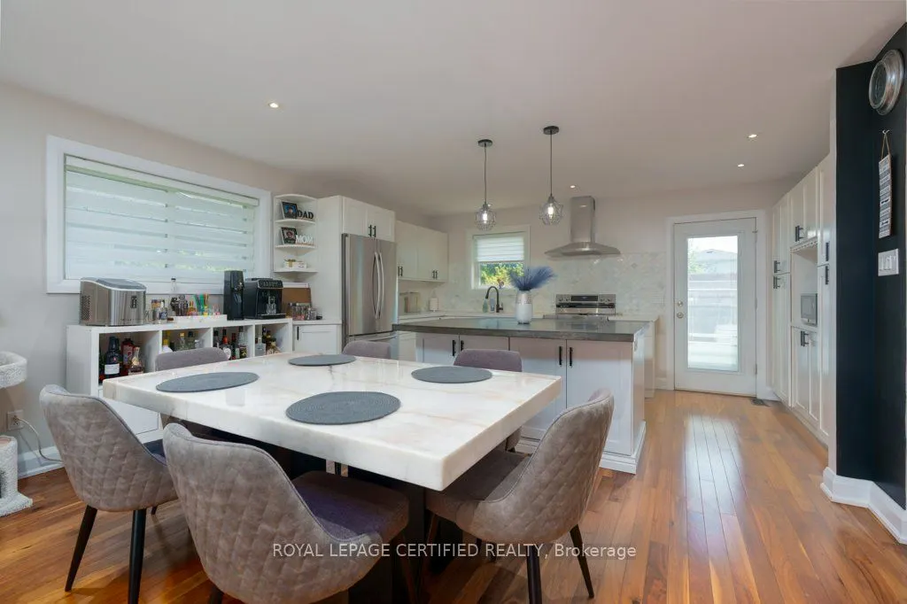 72 Ferndale Crescent