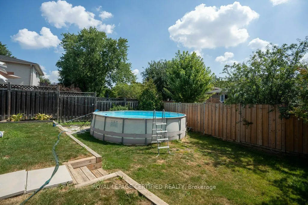 72 Ferndale Crescent