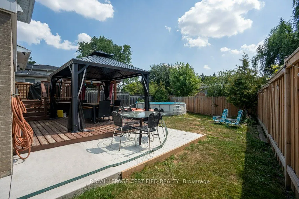 72 Ferndale Crescent