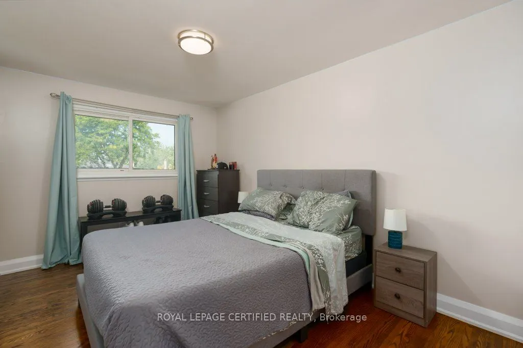 72 Ferndale Crescent